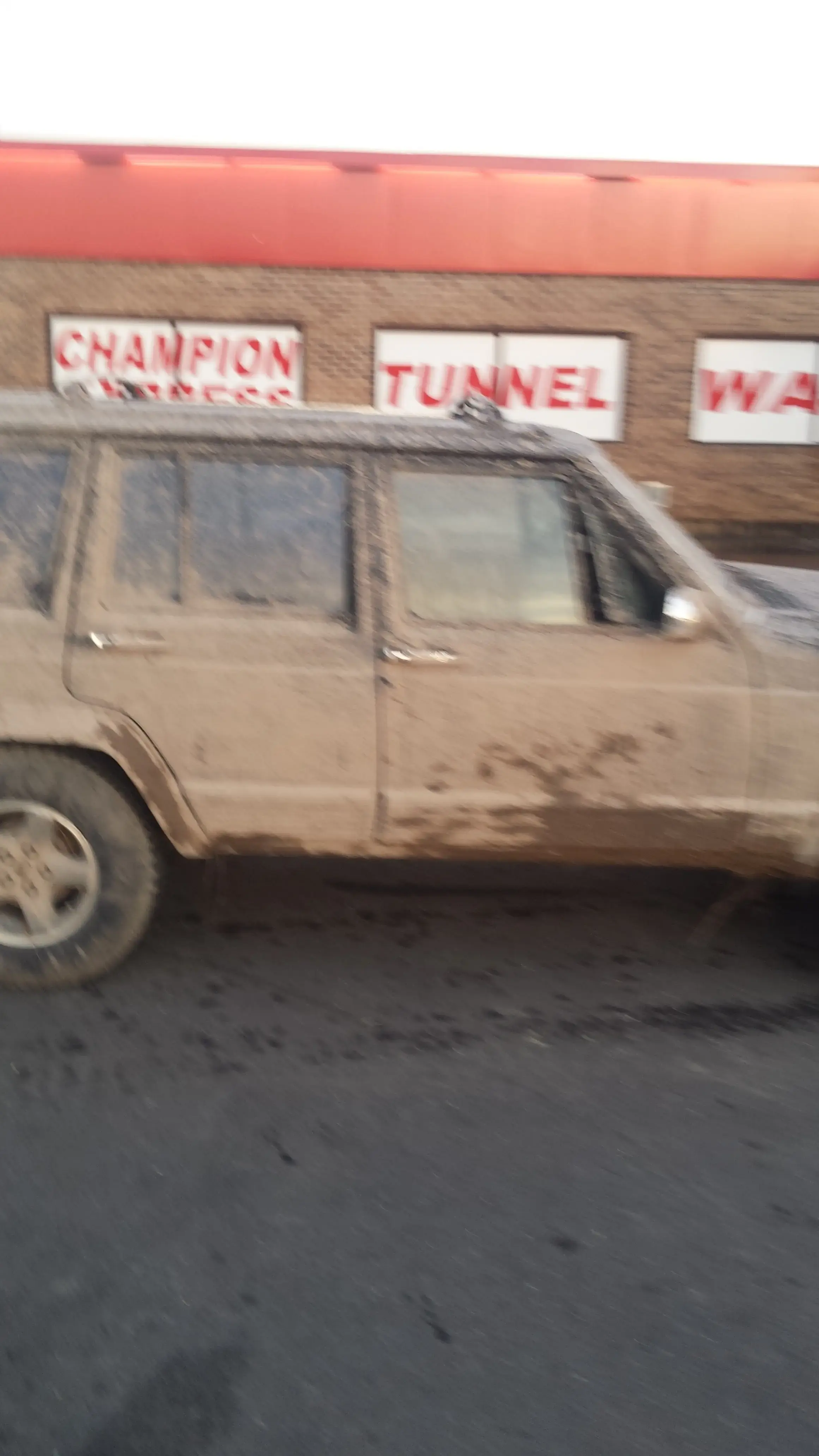 Champion Express Market & Laundromat - Image 14