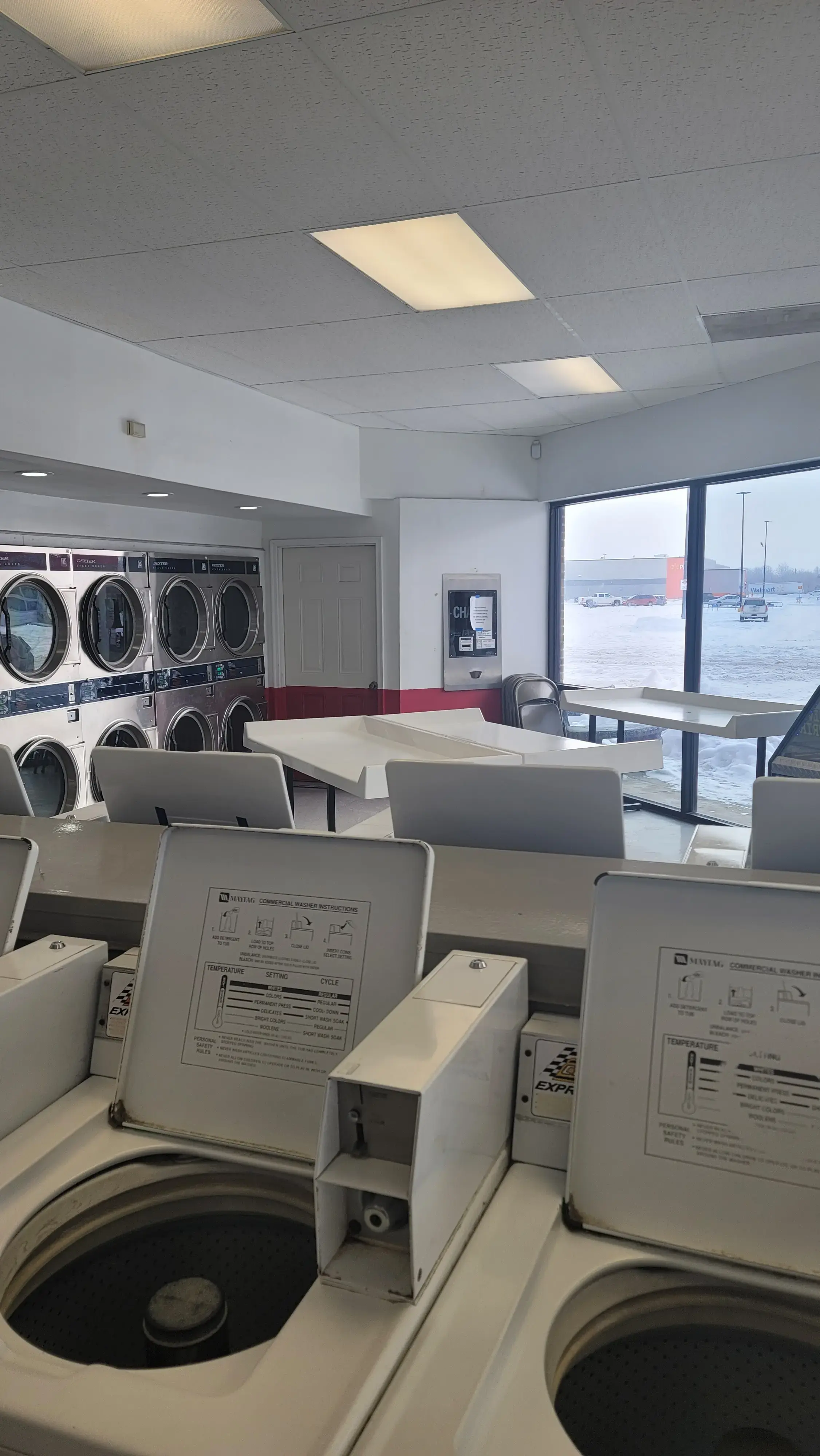 Champion Express Market & Laundromat thumbnail 9