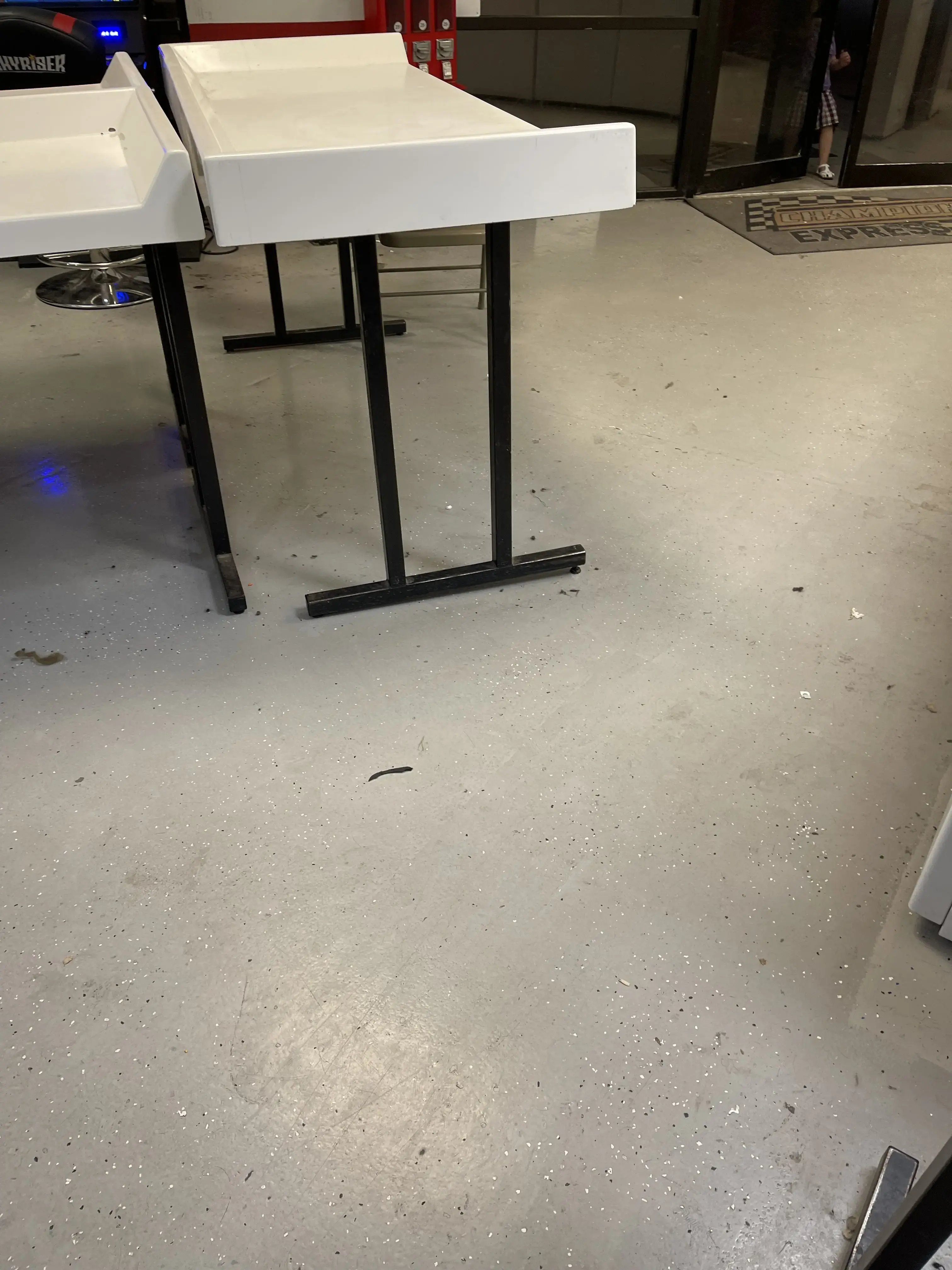 Champion Express Market & Laundromat - Image 12