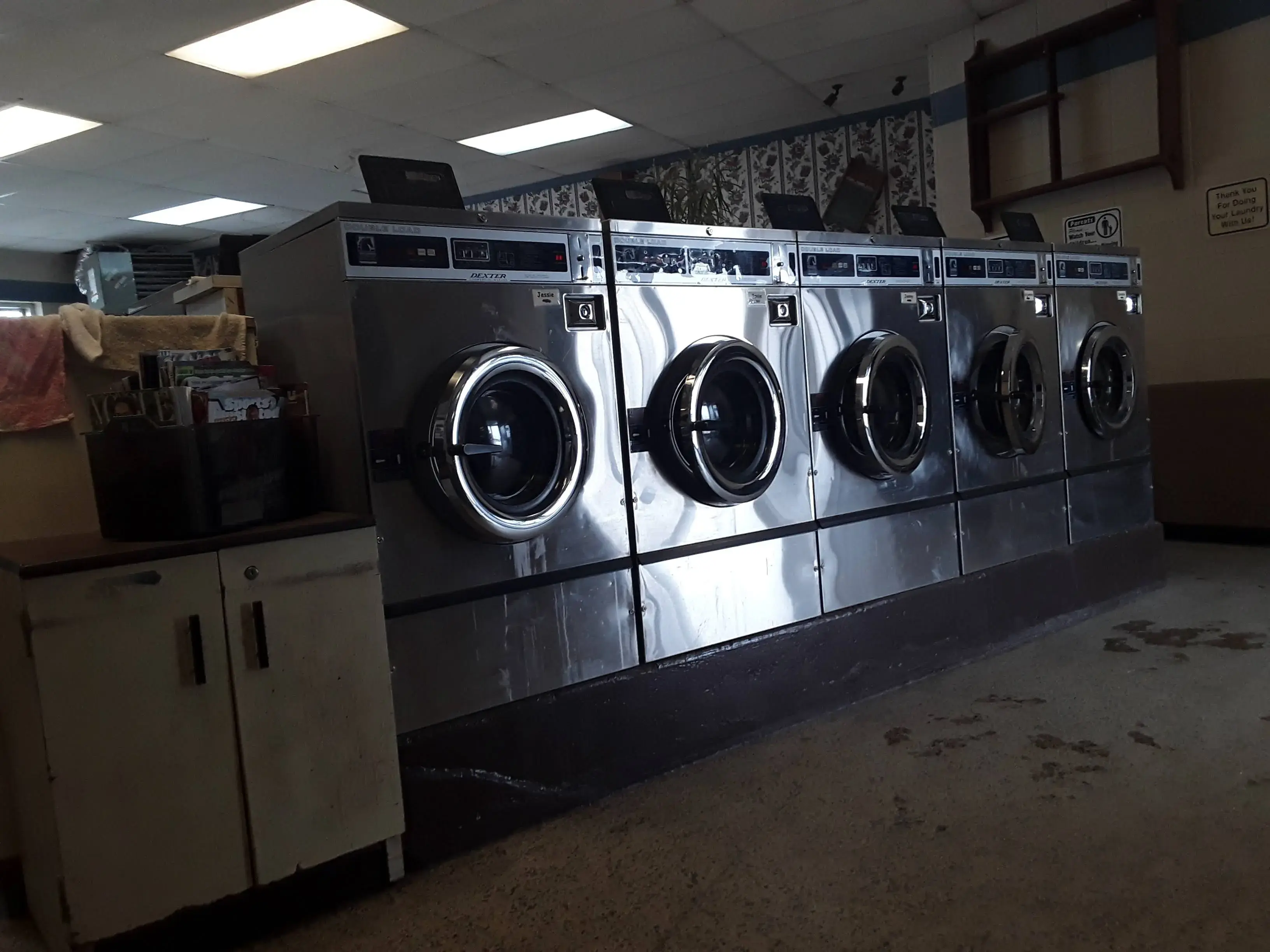 Champlin's Best Laundromat - Image 1
