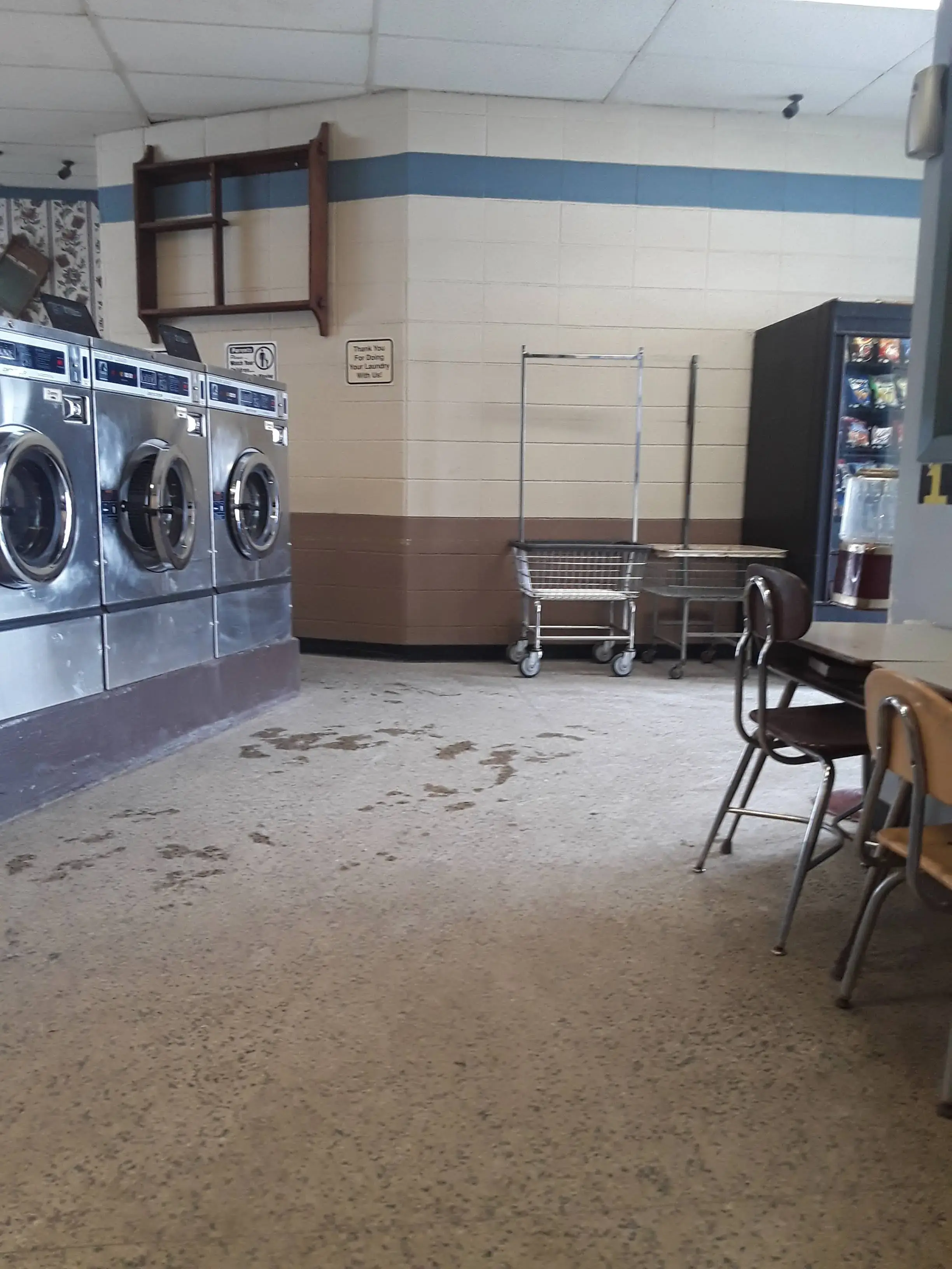 Champlin's Best Laundromat thumbnail 14