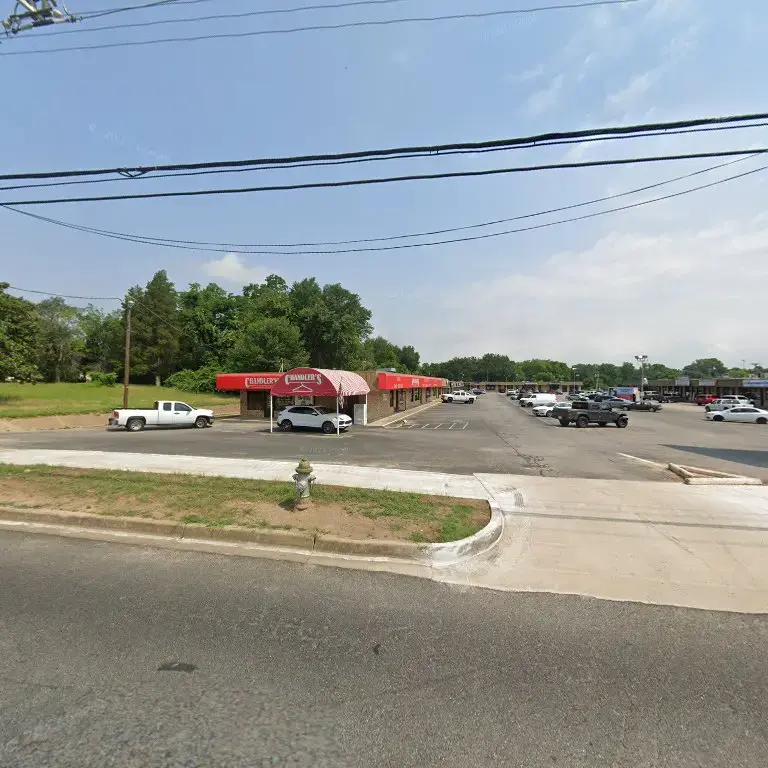 Chandler's Cleaners & Laundry - Image 7