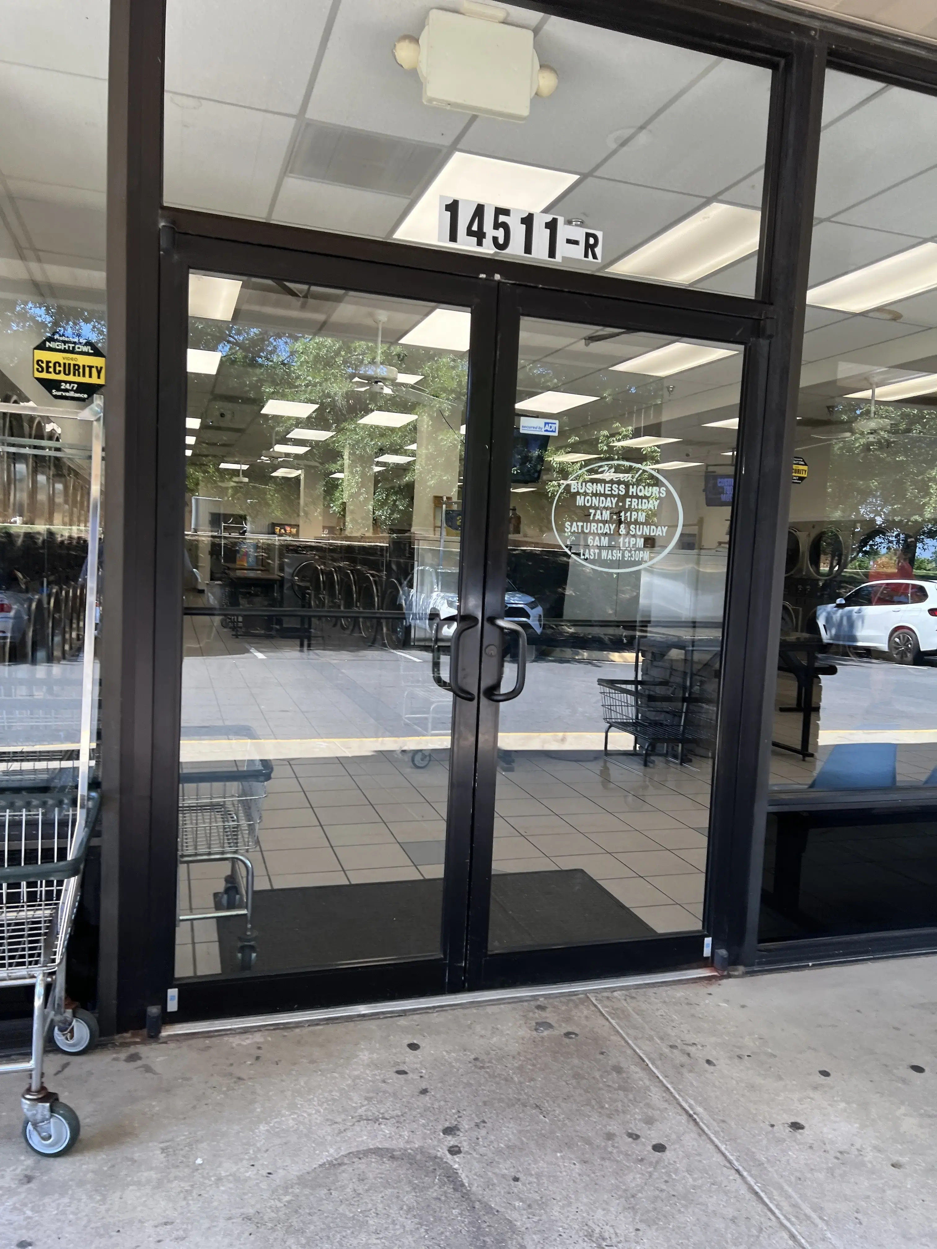 Chantilly Coin Laundry LLC thumbnail 4