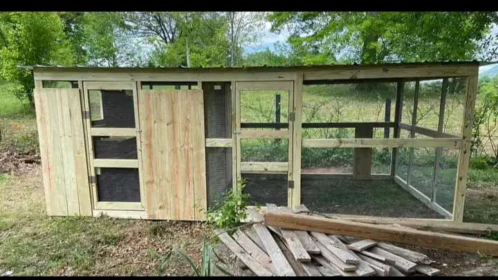 Chapel Hill Laundry - Image 13