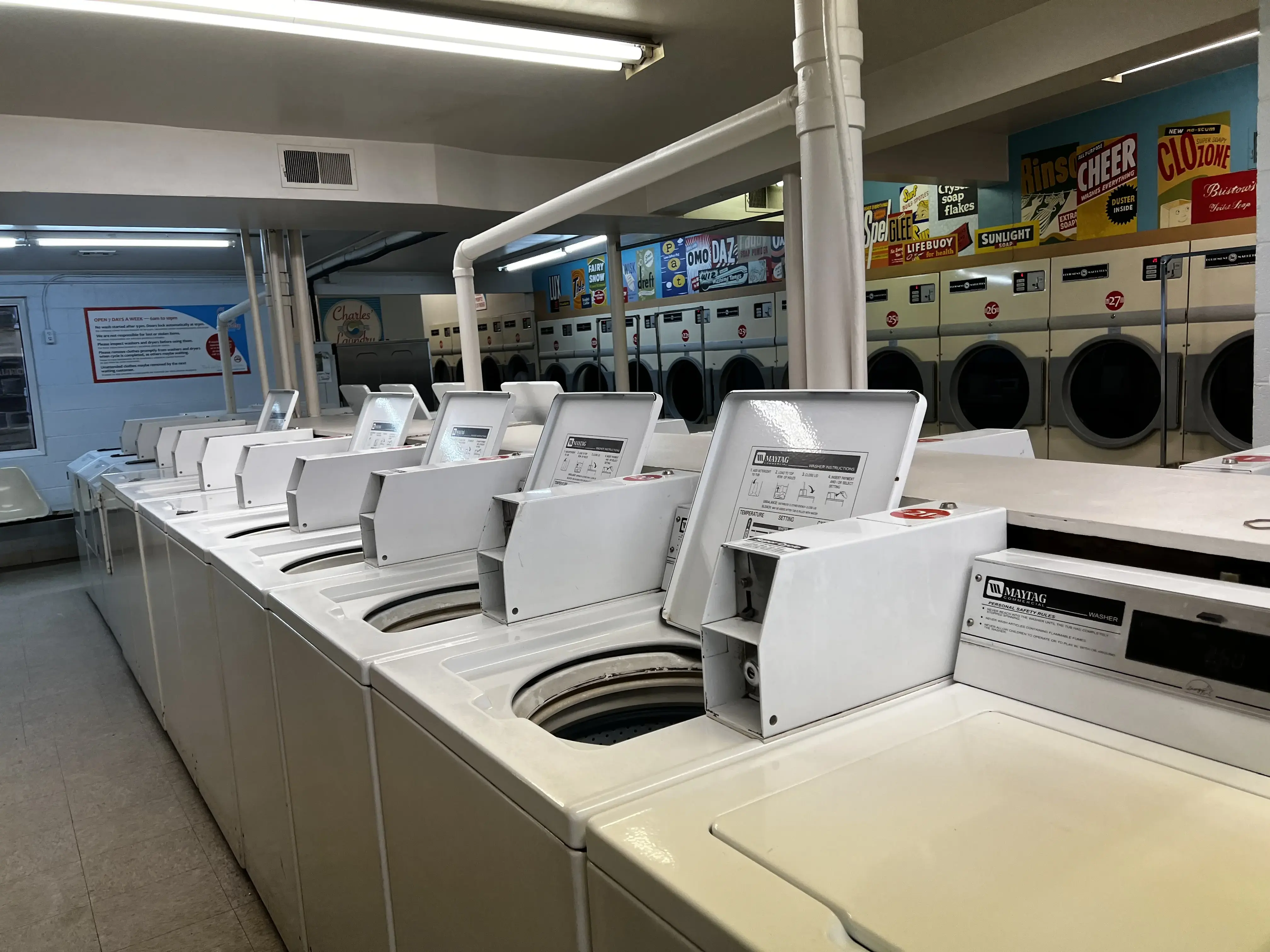 Charles' Laundry - Image 18
