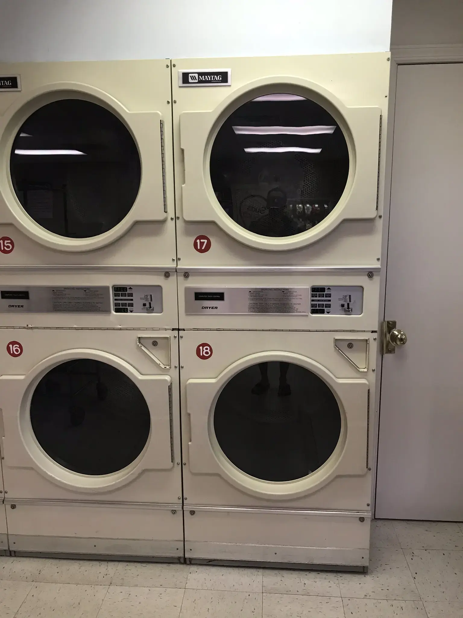 Charles' Laundry thumbnail 2