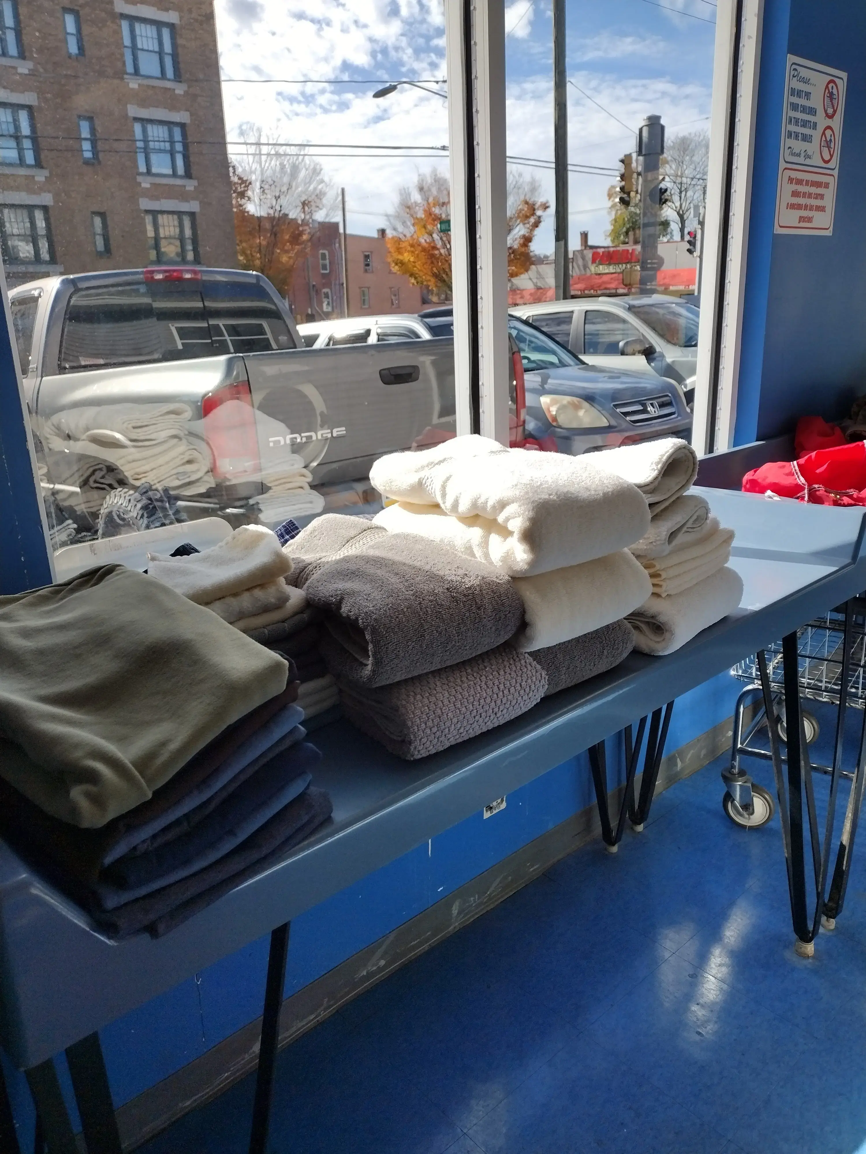 Charm01 Mobile Laundry Service LLC - Image 9