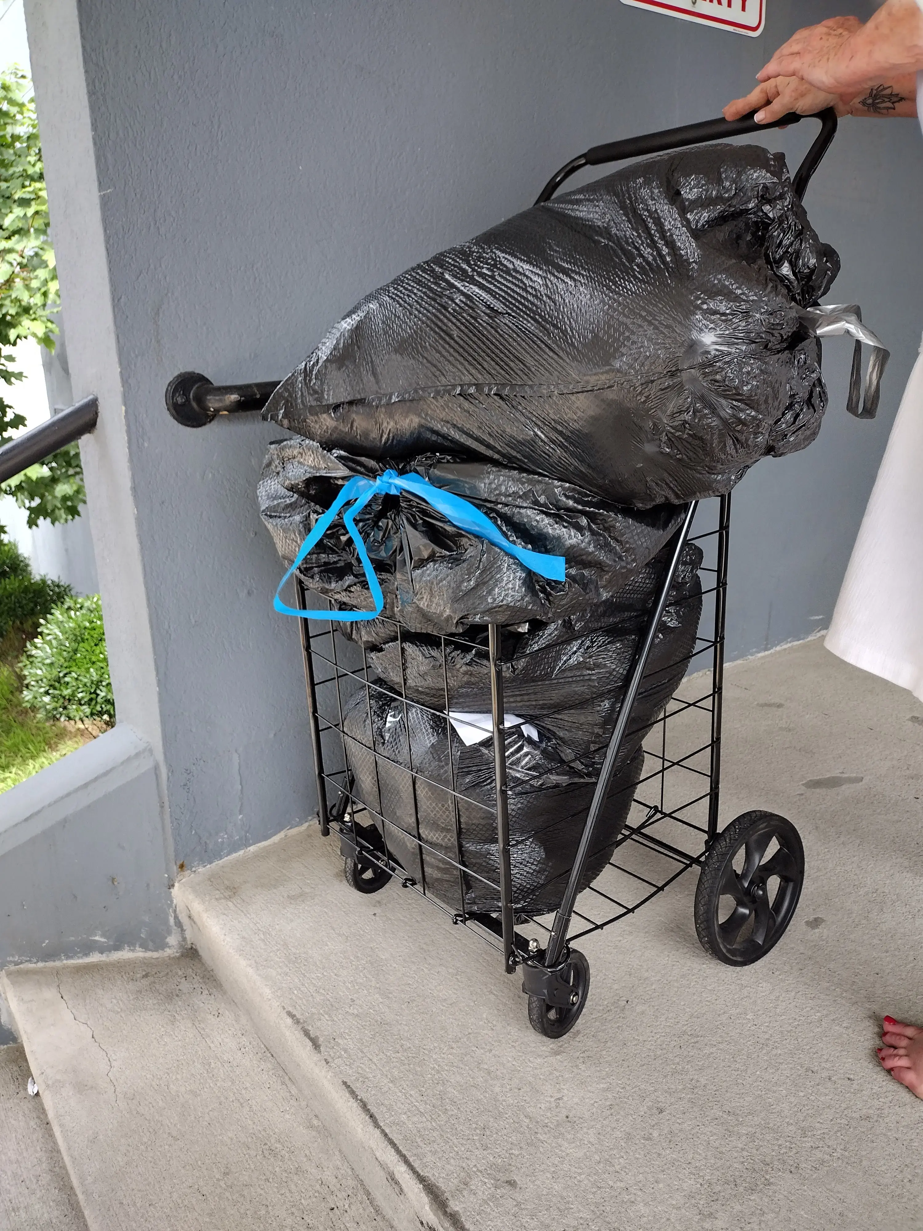Charm01 Mobile Laundry Service LLC - Image 17