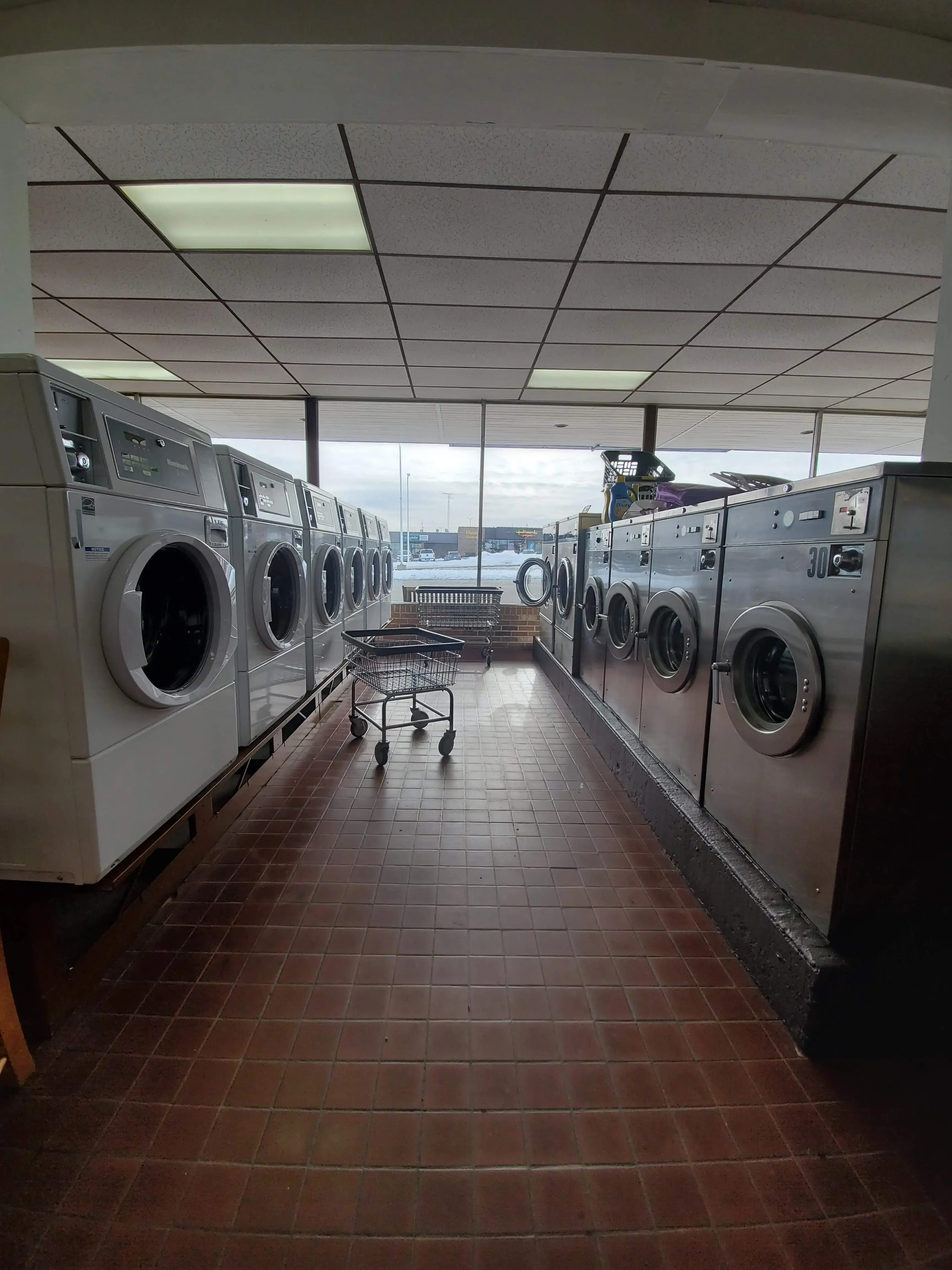 Cheboygan Laundromat-Dryclnrs thumbnail 9
