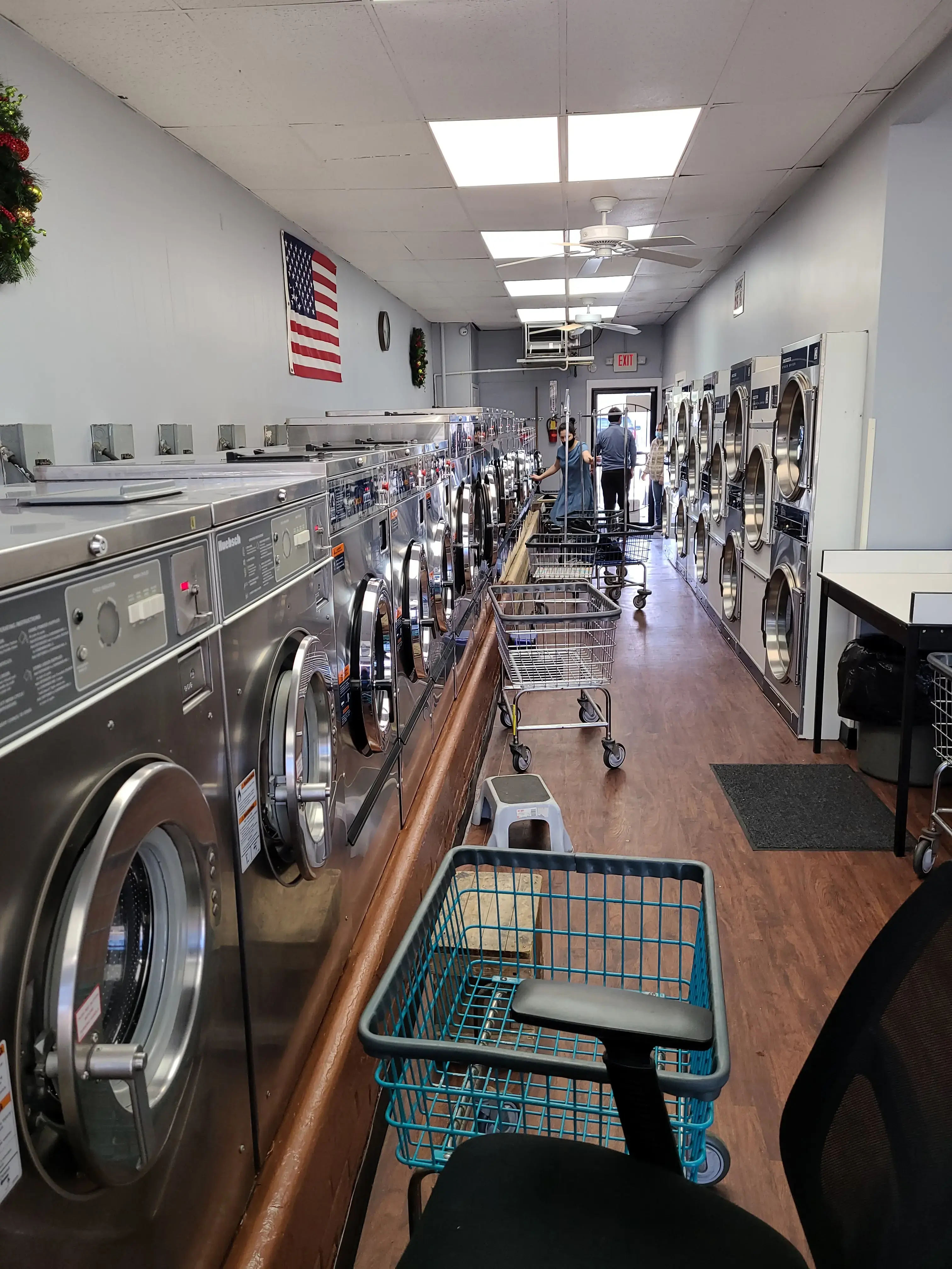 Check Your Pockets Laundromat location