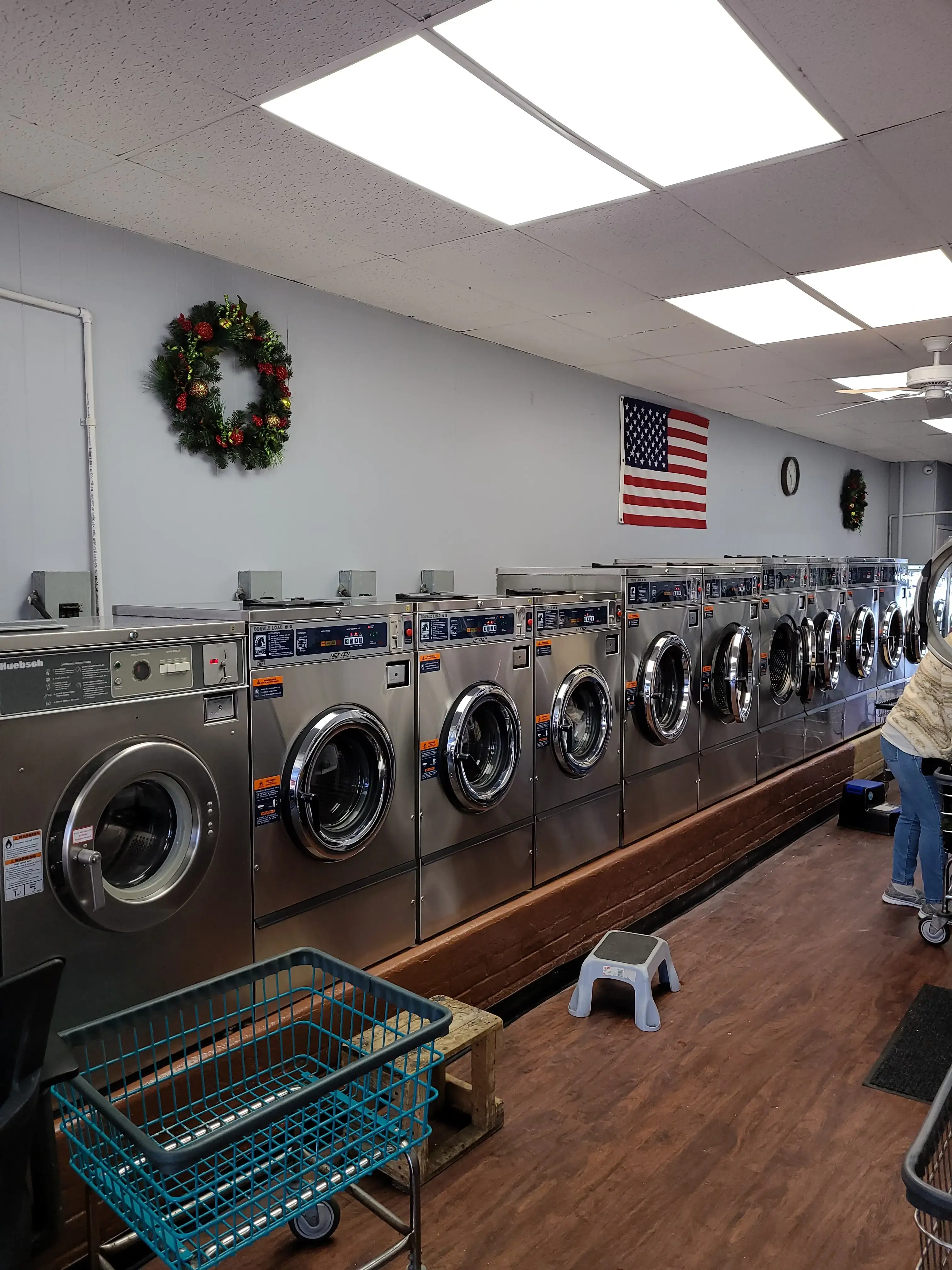 Check Your Pockets Laundromat thumbnail 11