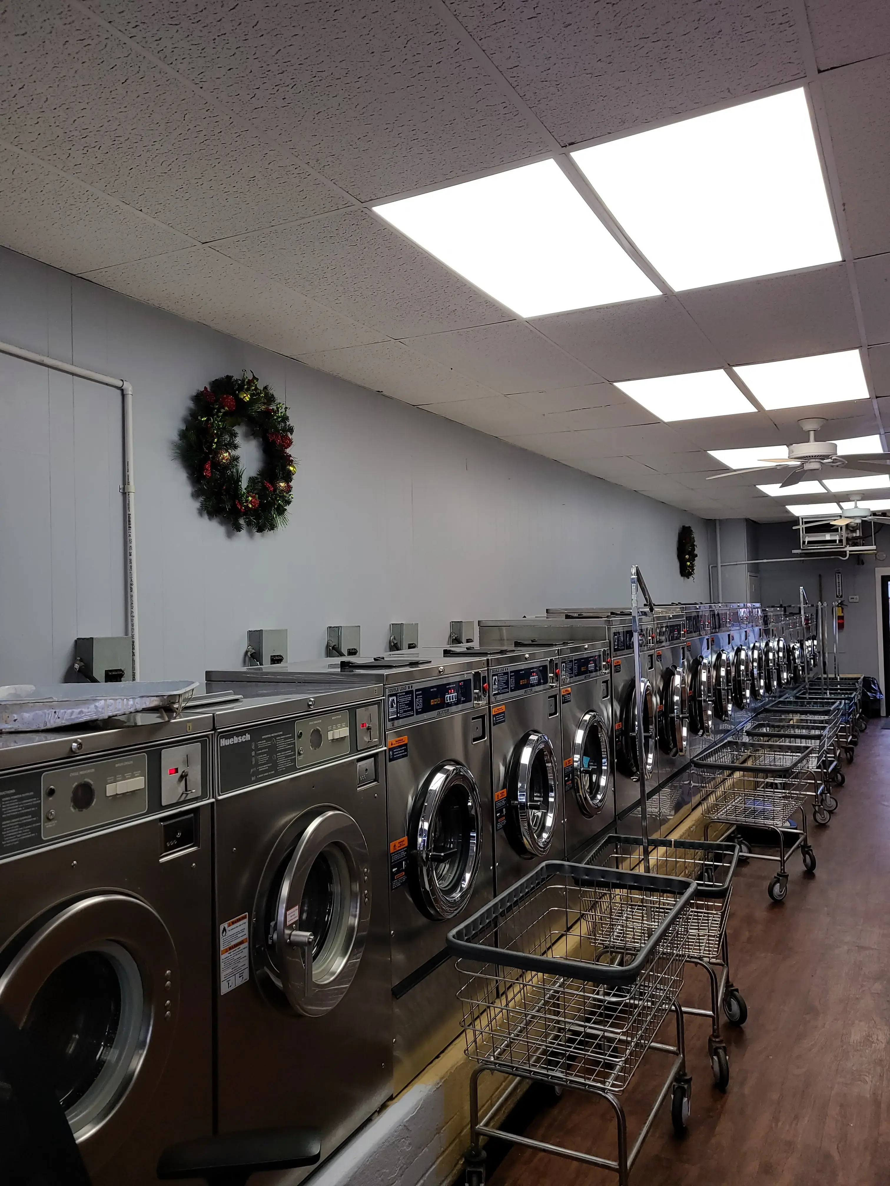 Check Your Pockets Laundromat - Image 10