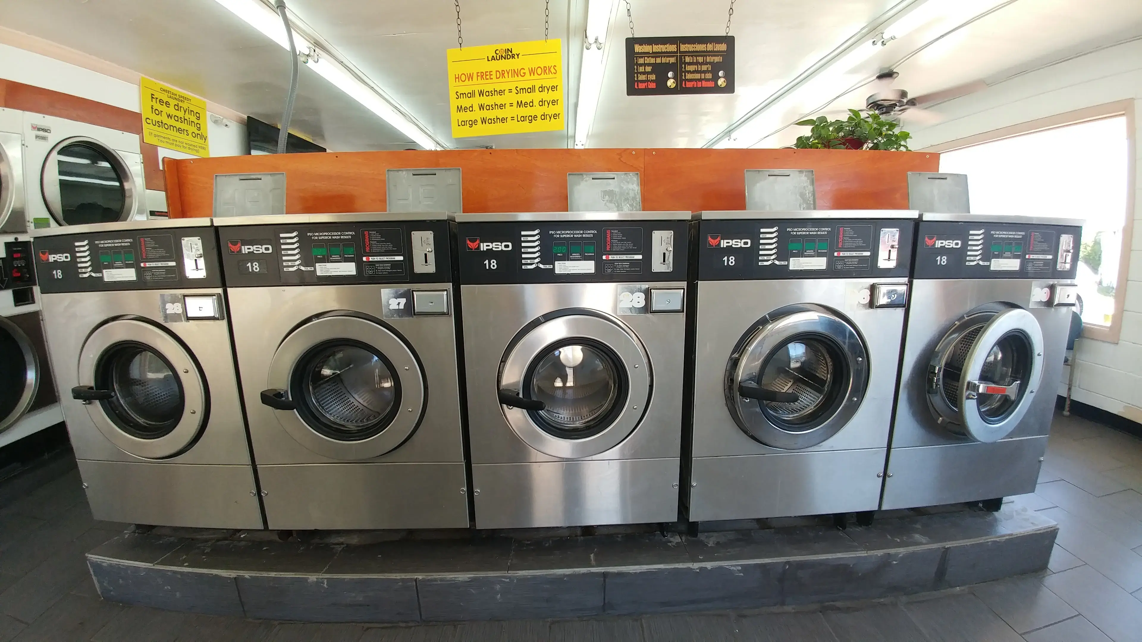 Cheetah Speed Laundry | 24 Hour Laundromat - Image 12