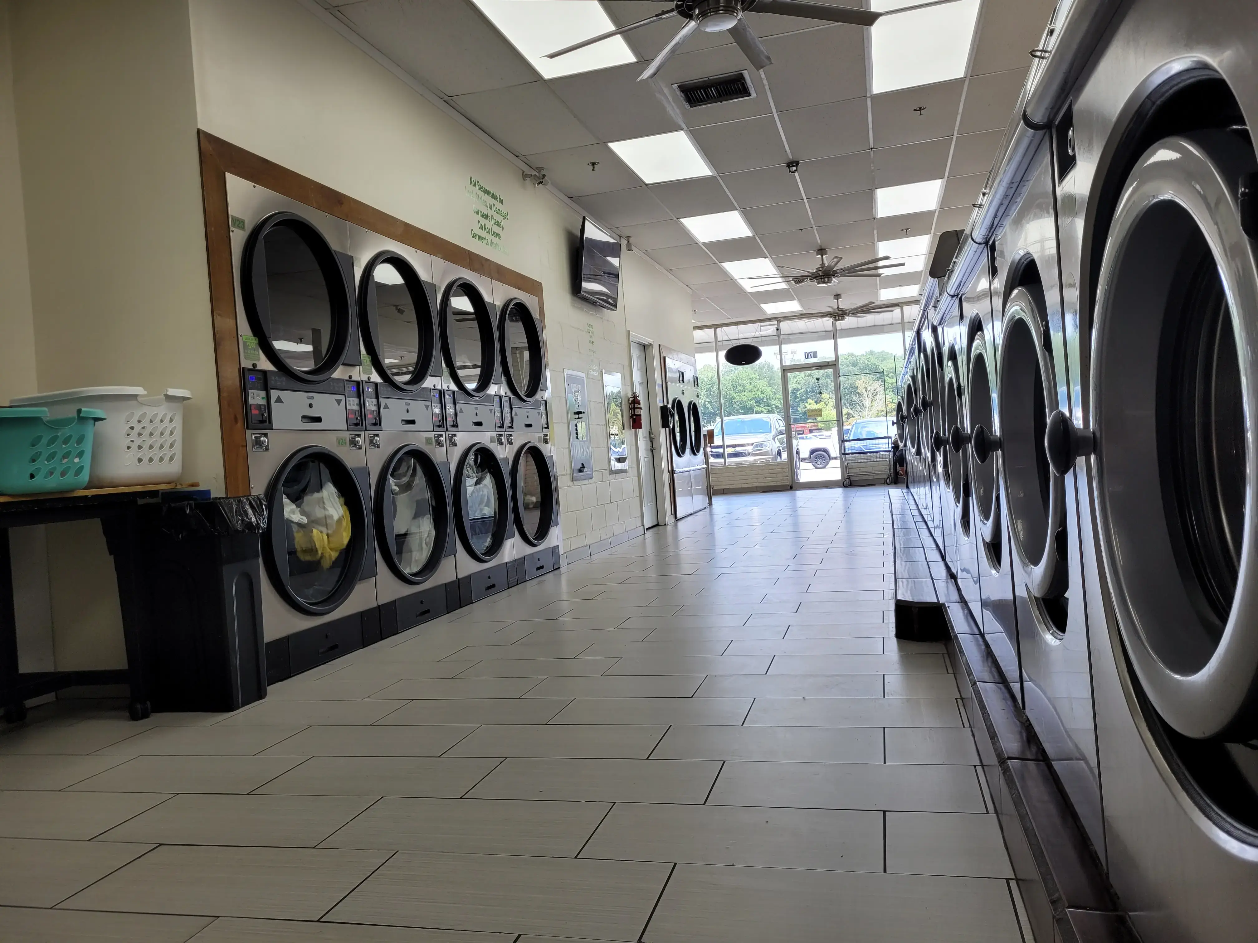 Cheetah Speed Laundry | 24 Hour Laundromat - Image 2