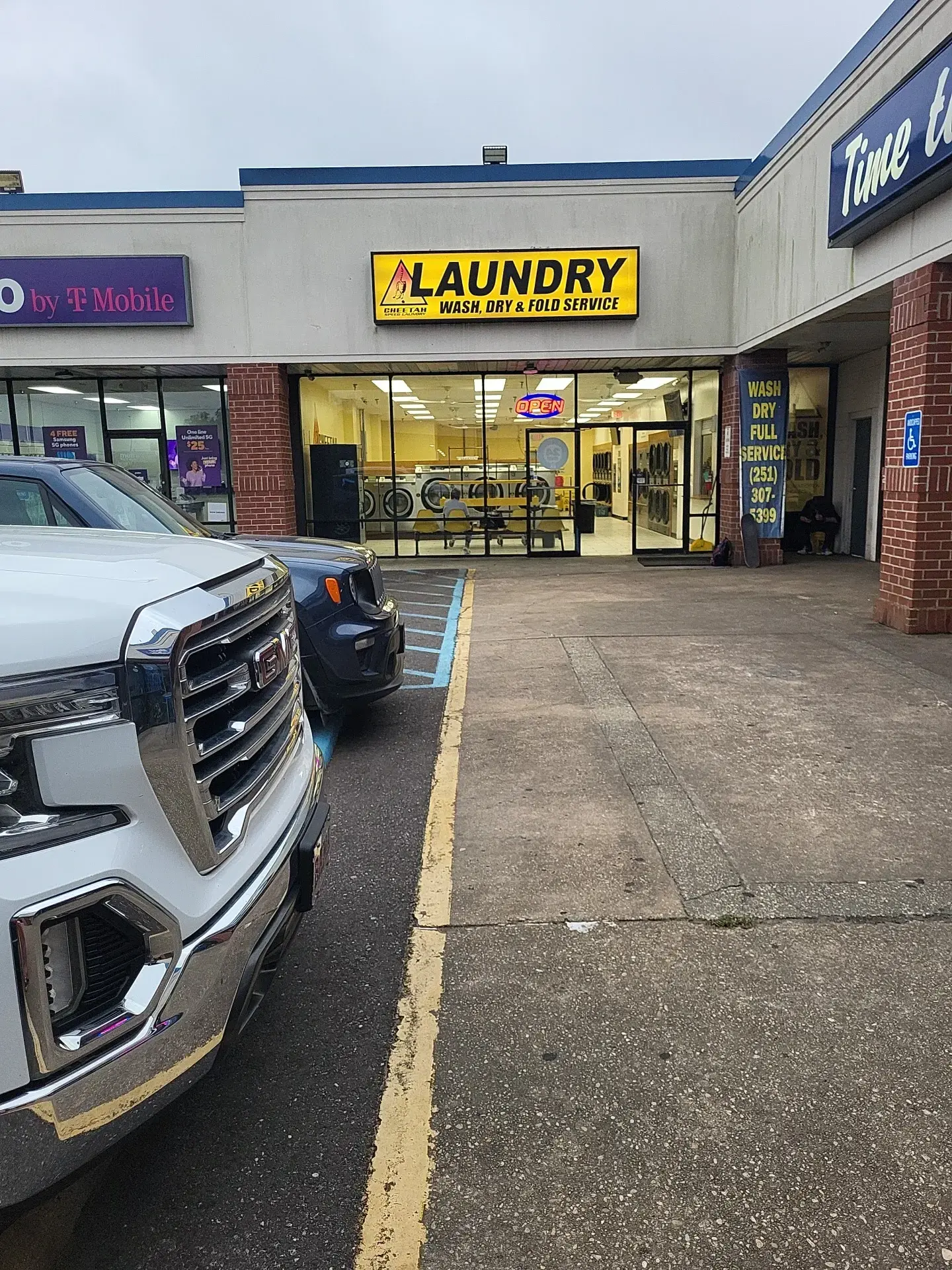 Cheetah Speed Laundry | 24 Hour Laundromat - Image 2
