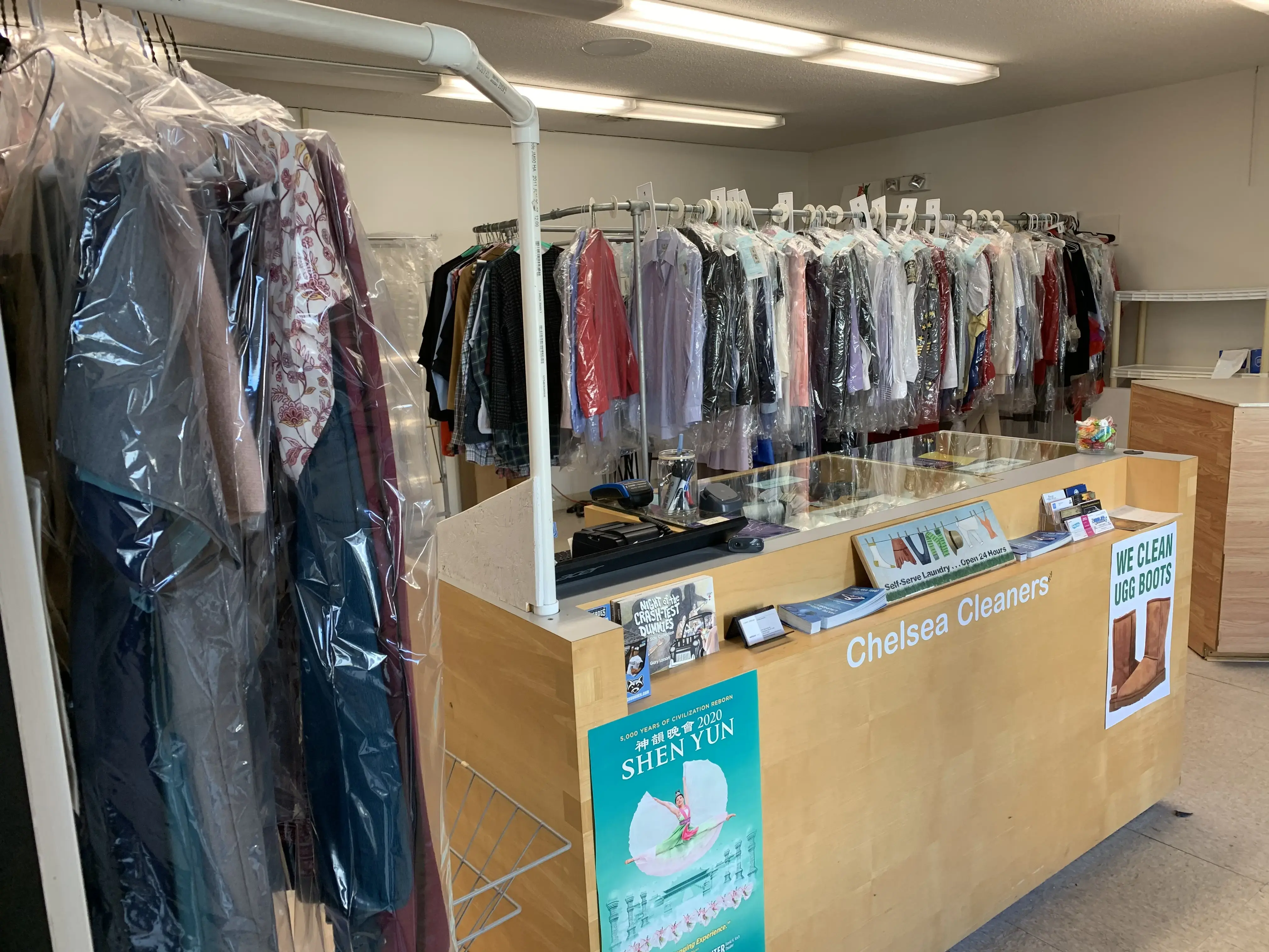 Chelsea Cleaners Wash & Fold - Image 2