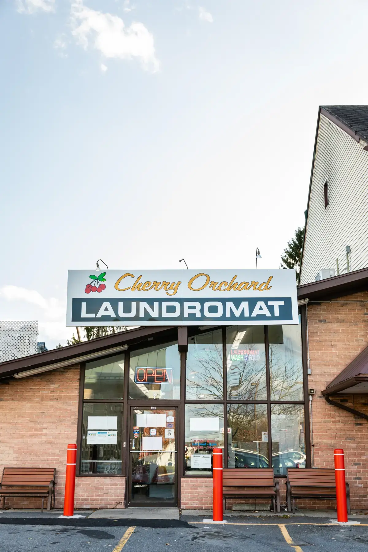 Cherry Orchard Laundromat thumbnail 15