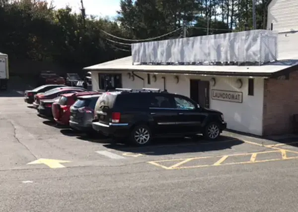 Cherry Orchard Laundromat thumbnail 8