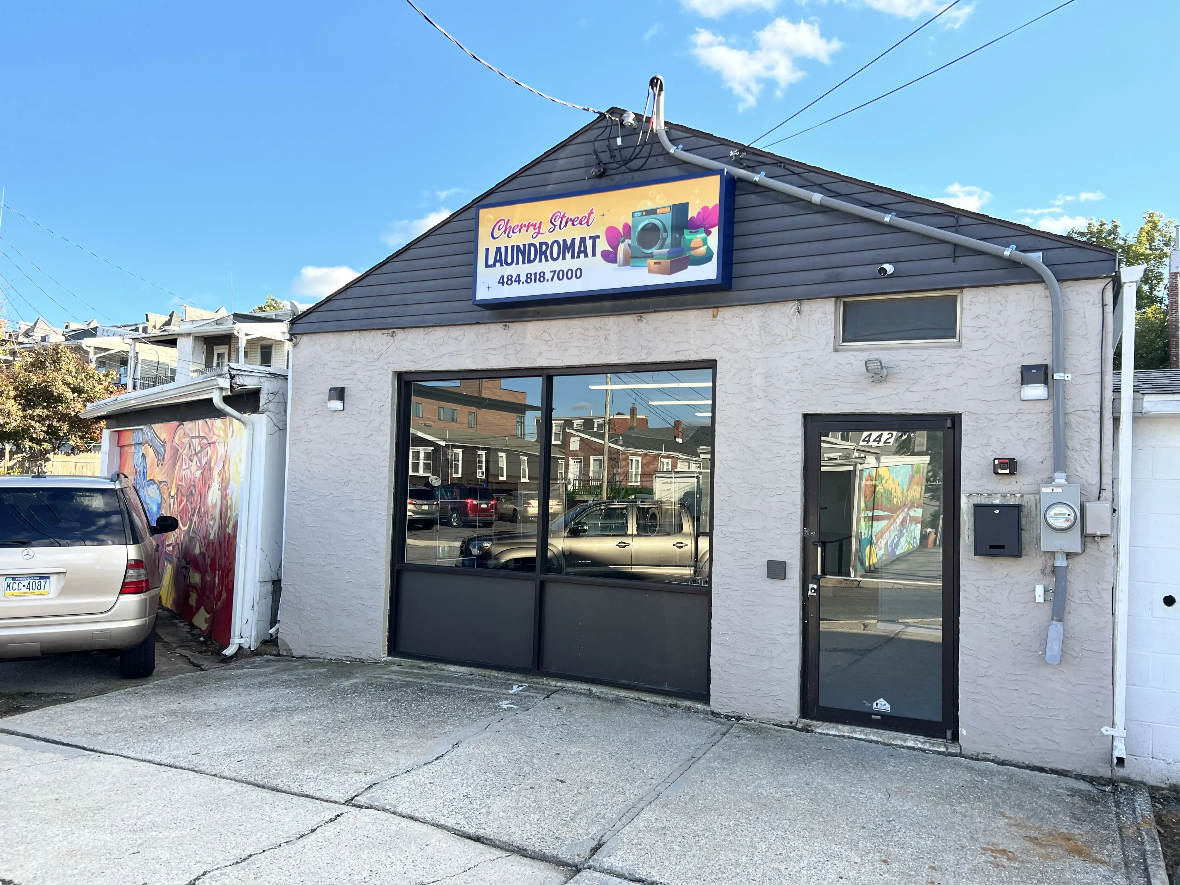 Cherry Street Laundromat thumbnail 3