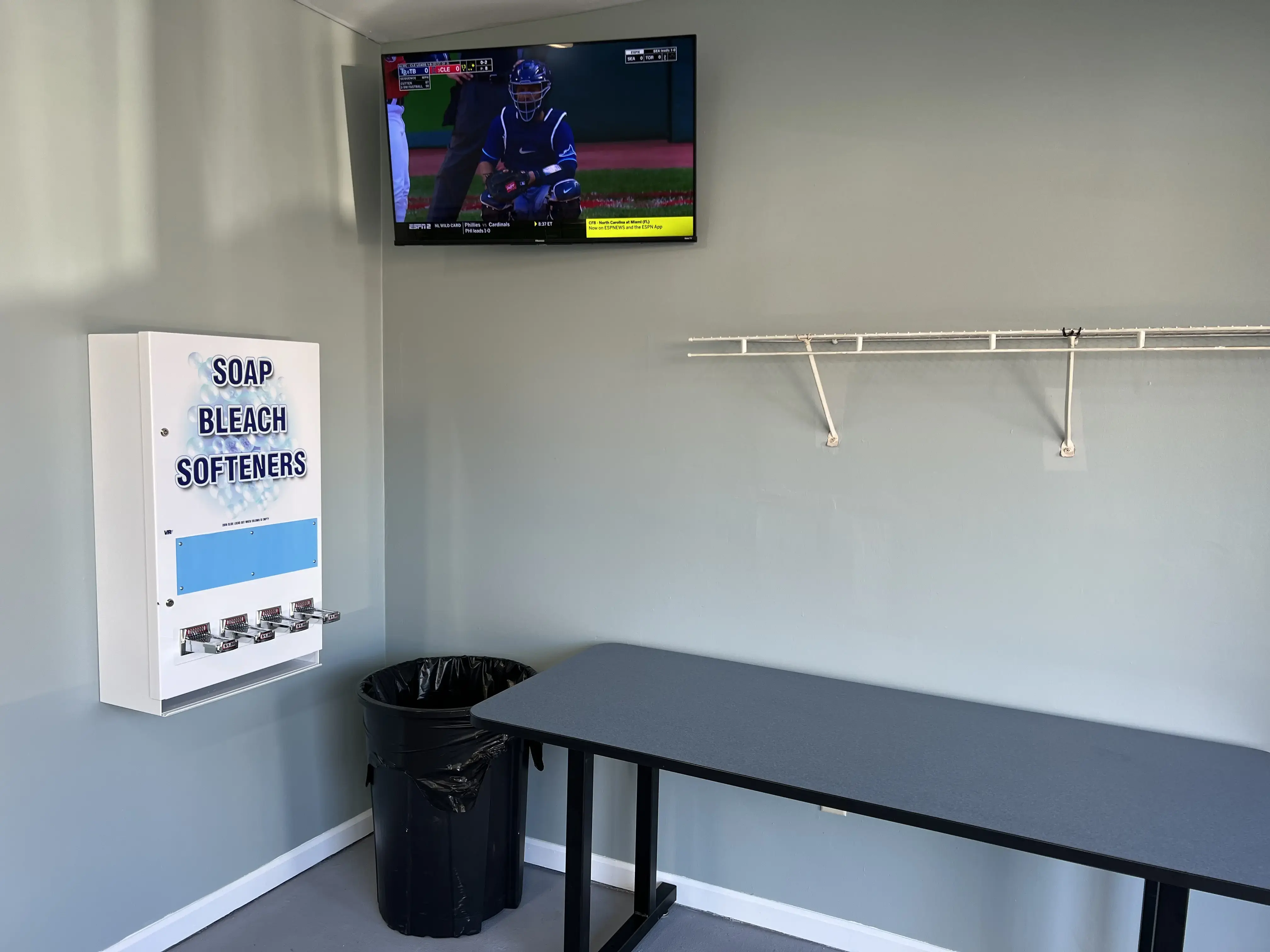 Cherry Street Laundromat - Image 10