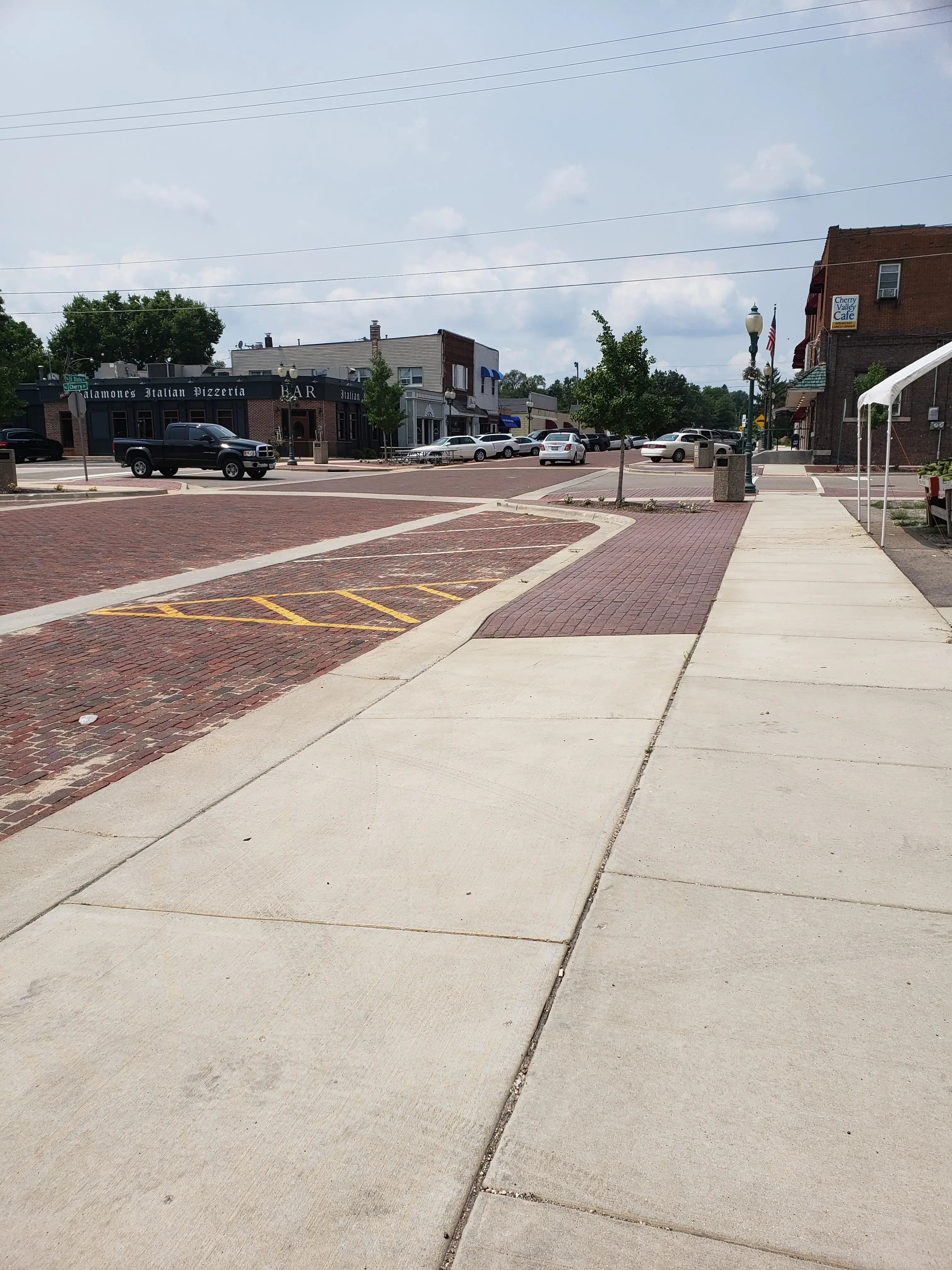 Cherry Valley Laundromat - Image 15