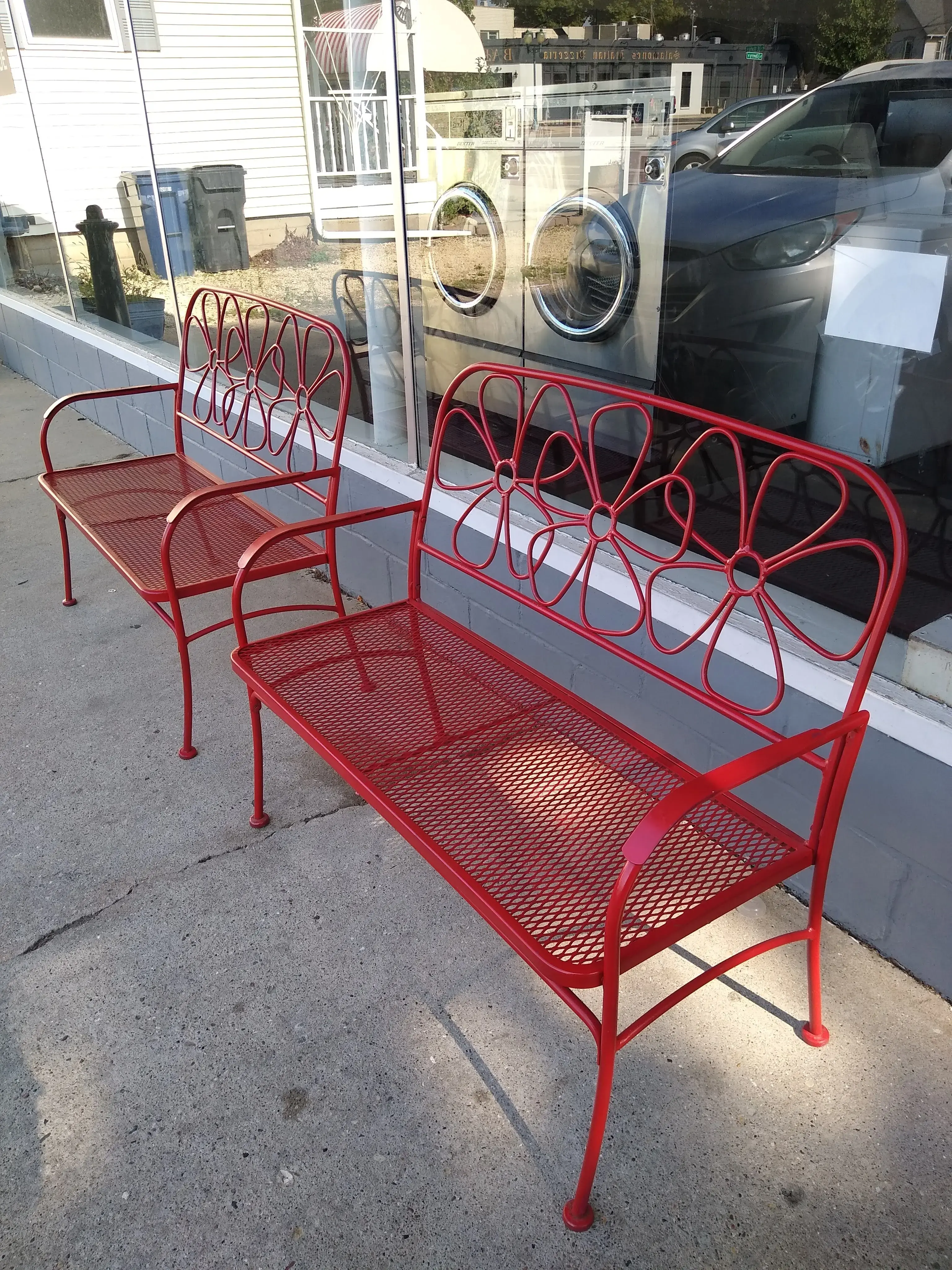 Cherry Valley Laundromat - Image 11