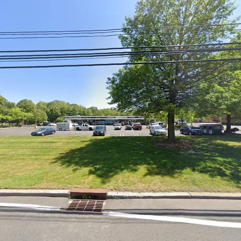 Chestnut Family Stop & Wash Laundromat - Image 9