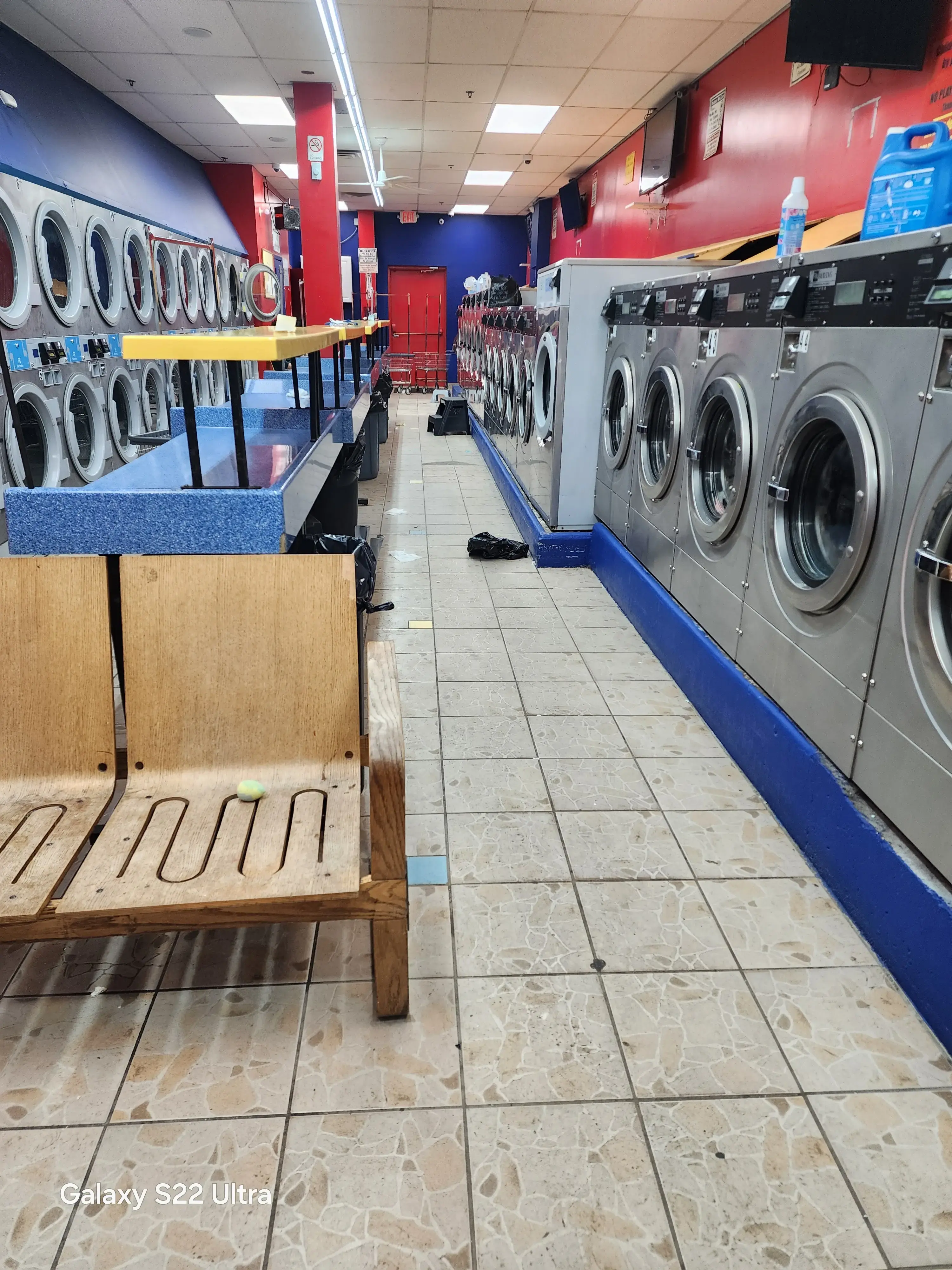 Chestnut Family Stop & Wash Laundromat - Image 2