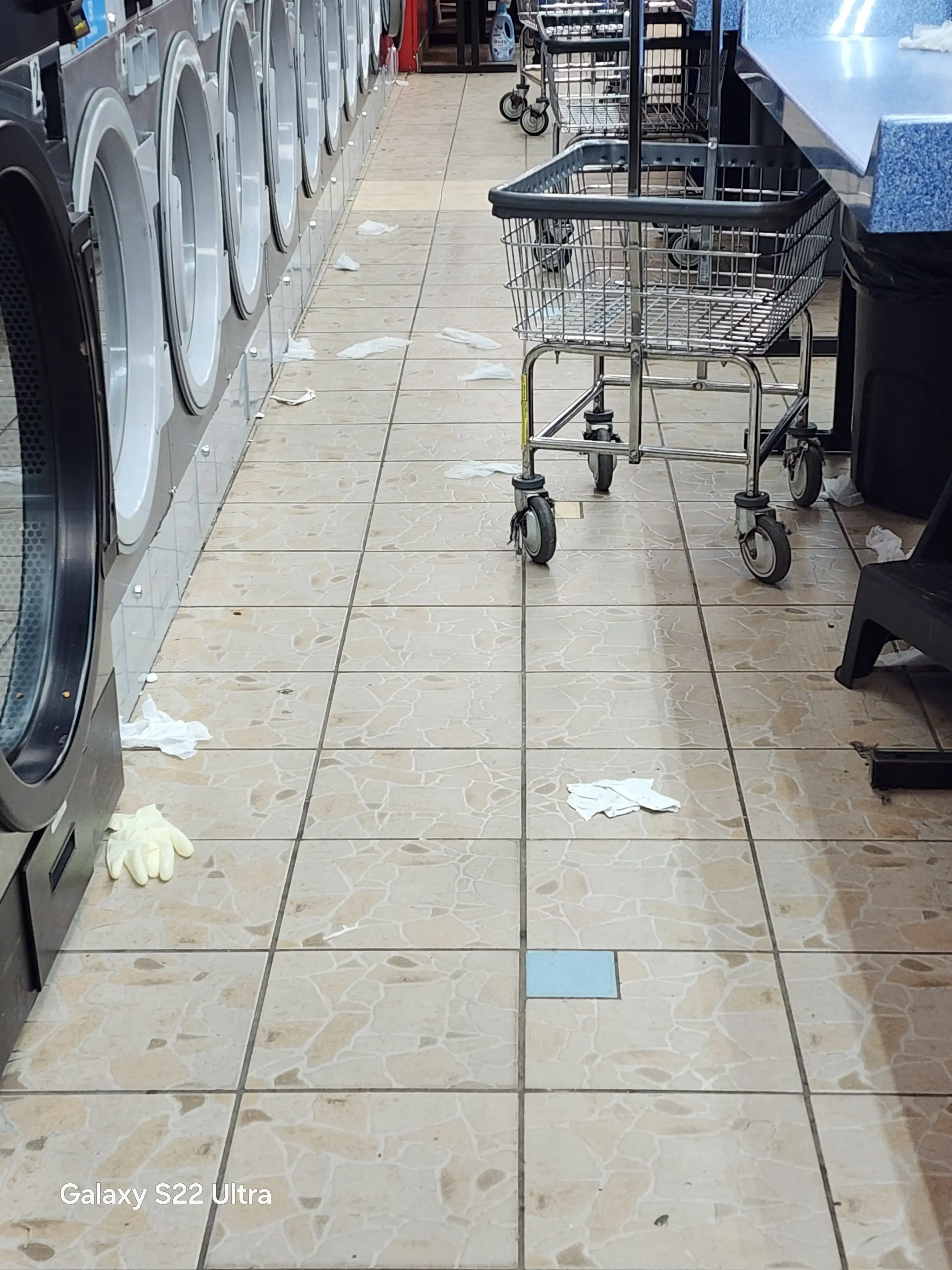 Chestnut Family Stop & Wash Laundromat - Image 3