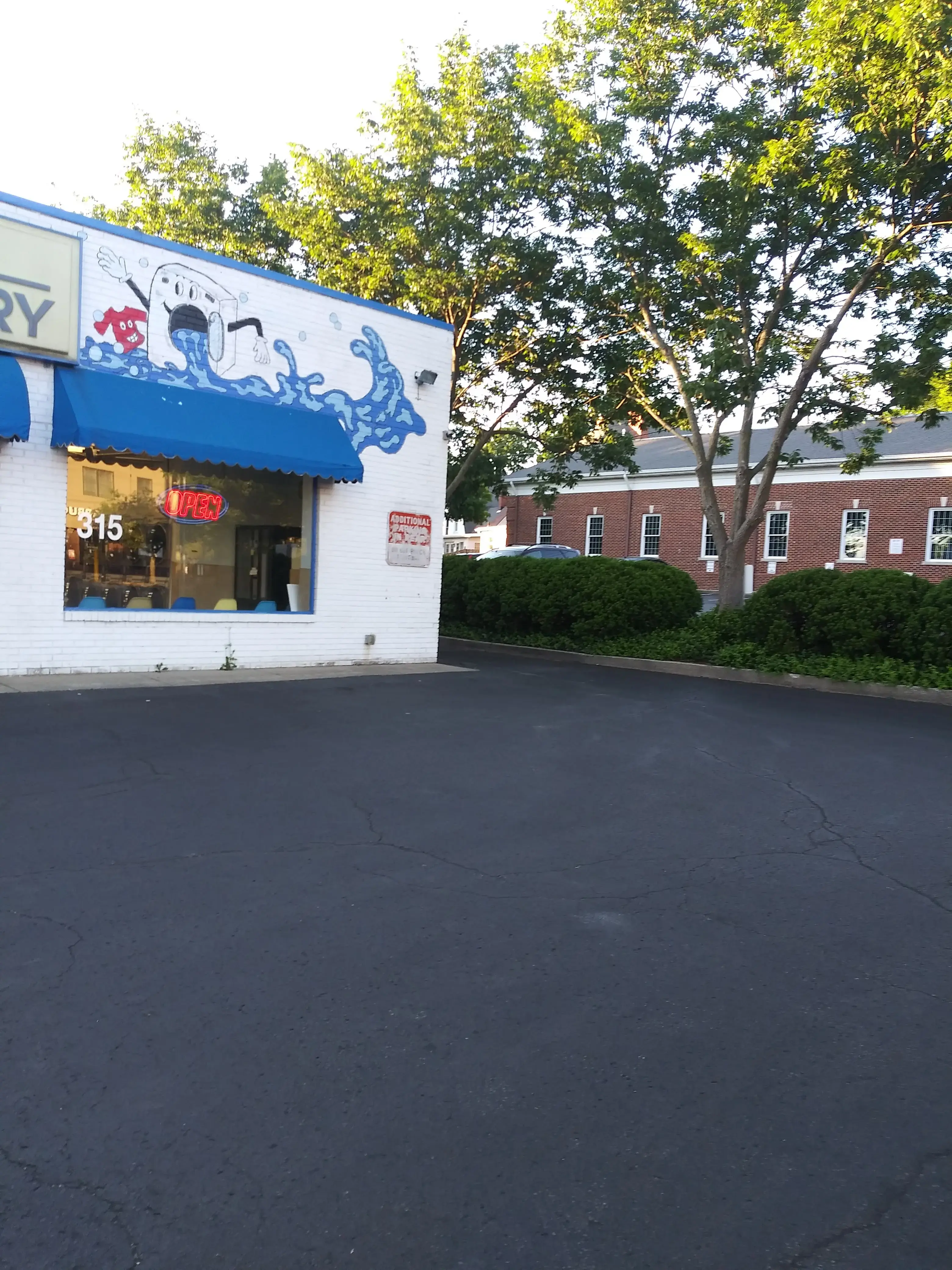 Chevy Chase Laundry - Image 13