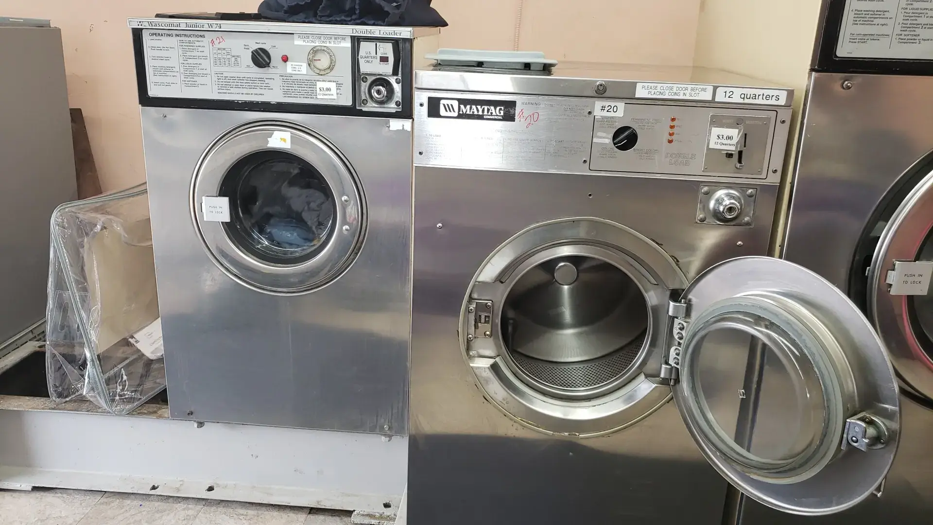 Chido's Laundromat - Image 2