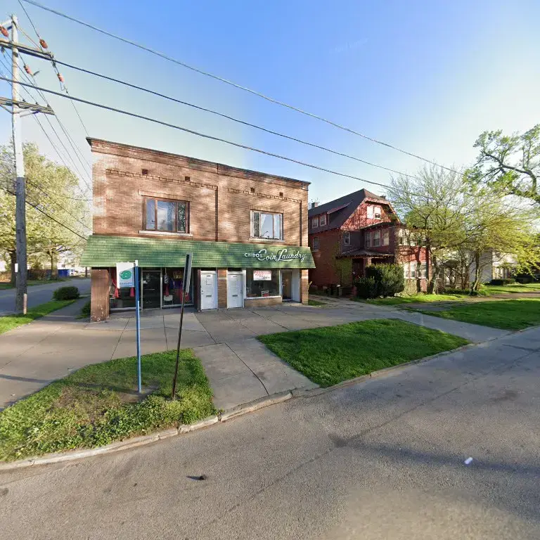 Chido's Laundromat - Image 9