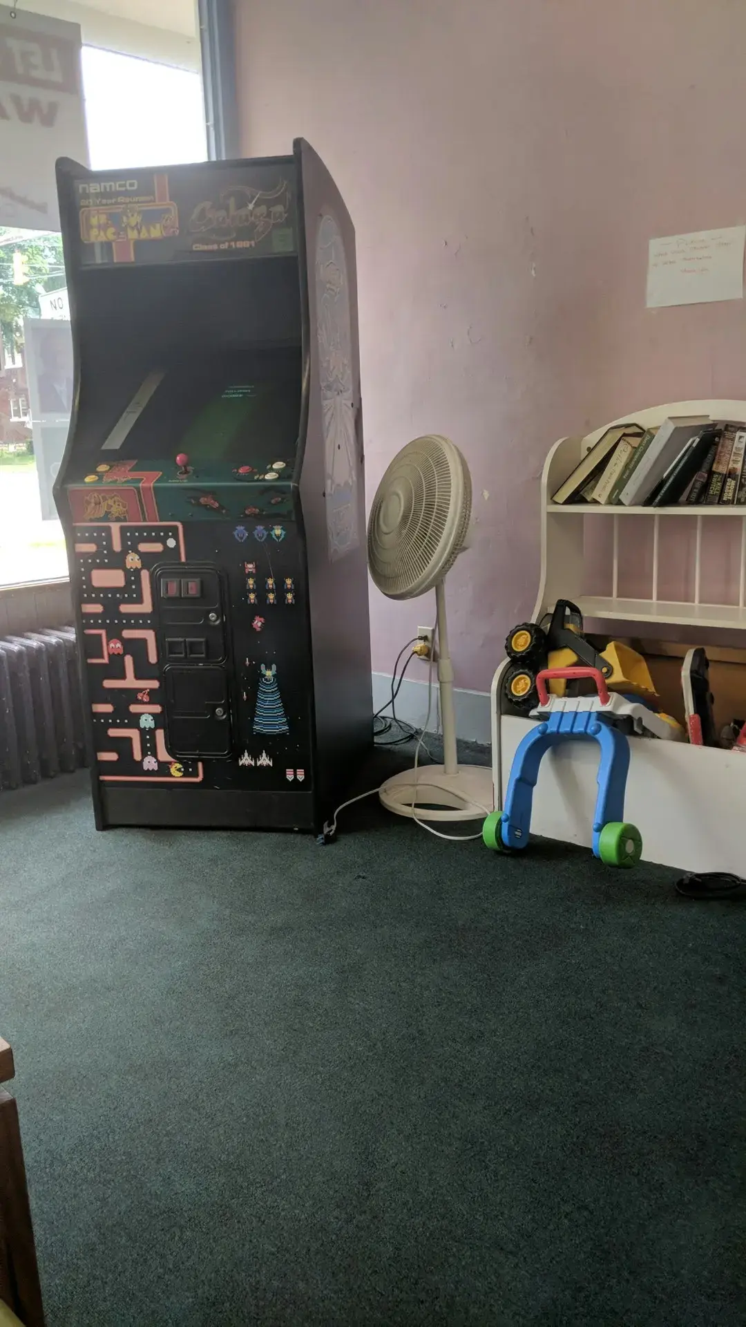 Chido's Laundromat - Image 6