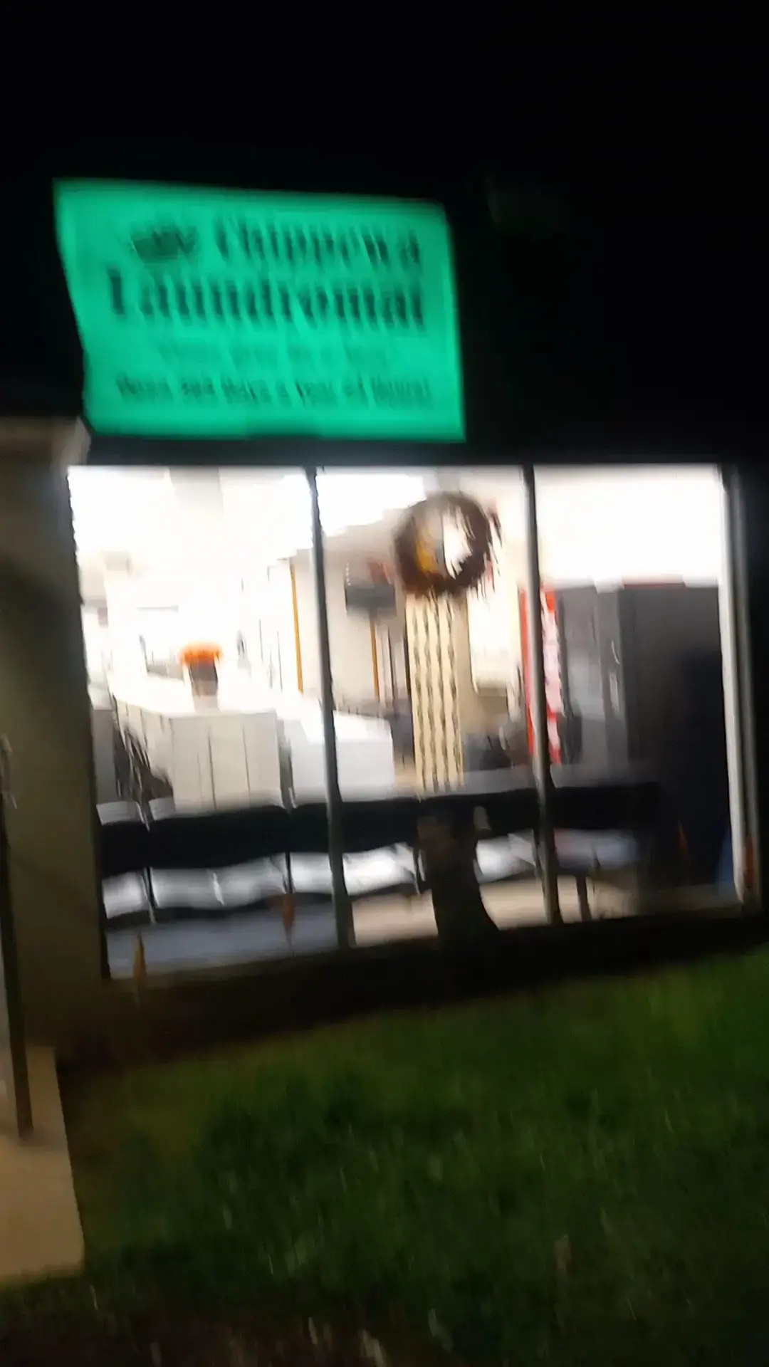 Chippewa Laundromat thumbnail 5