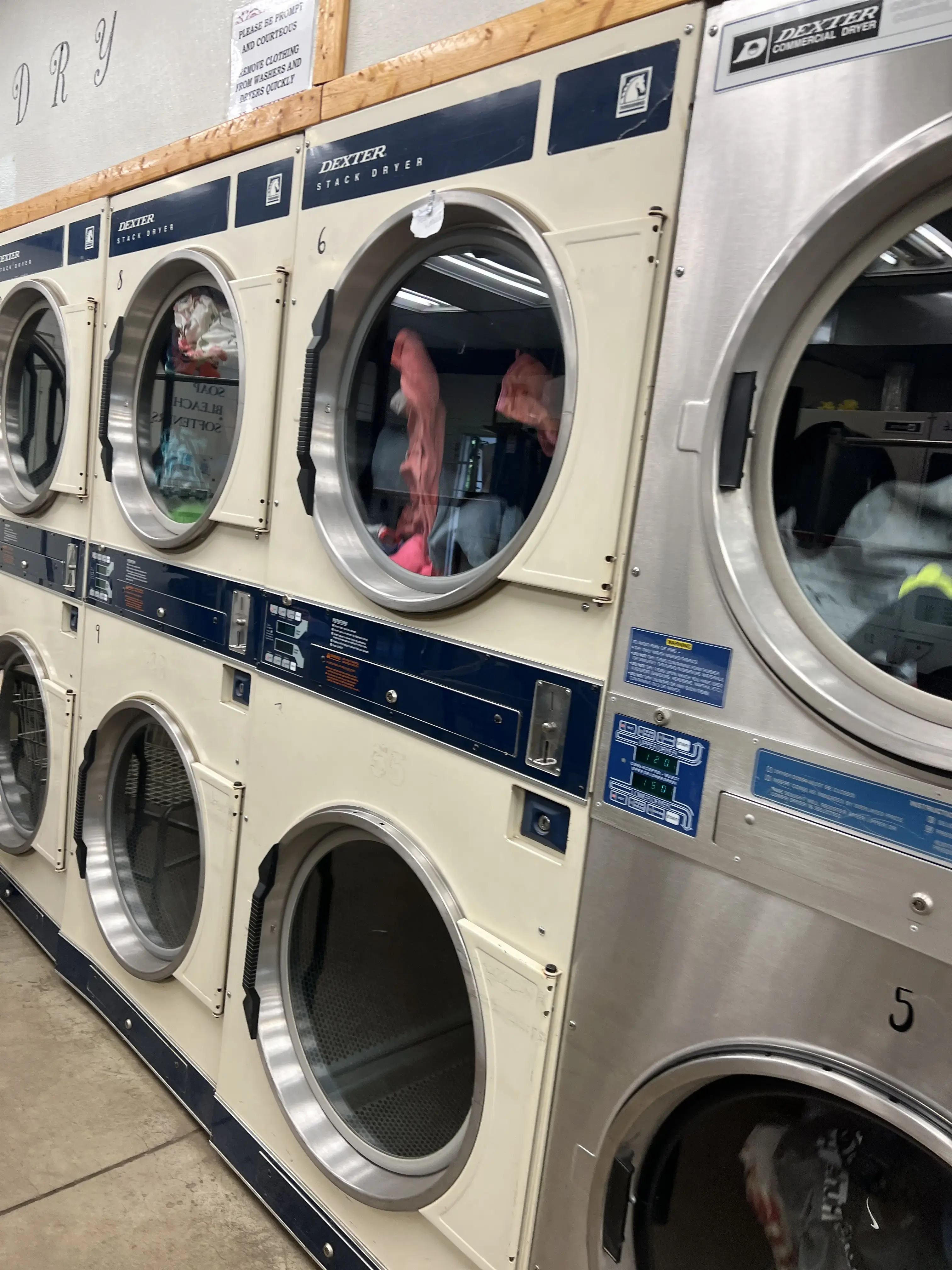 Chippewa Laundromat - Image 13