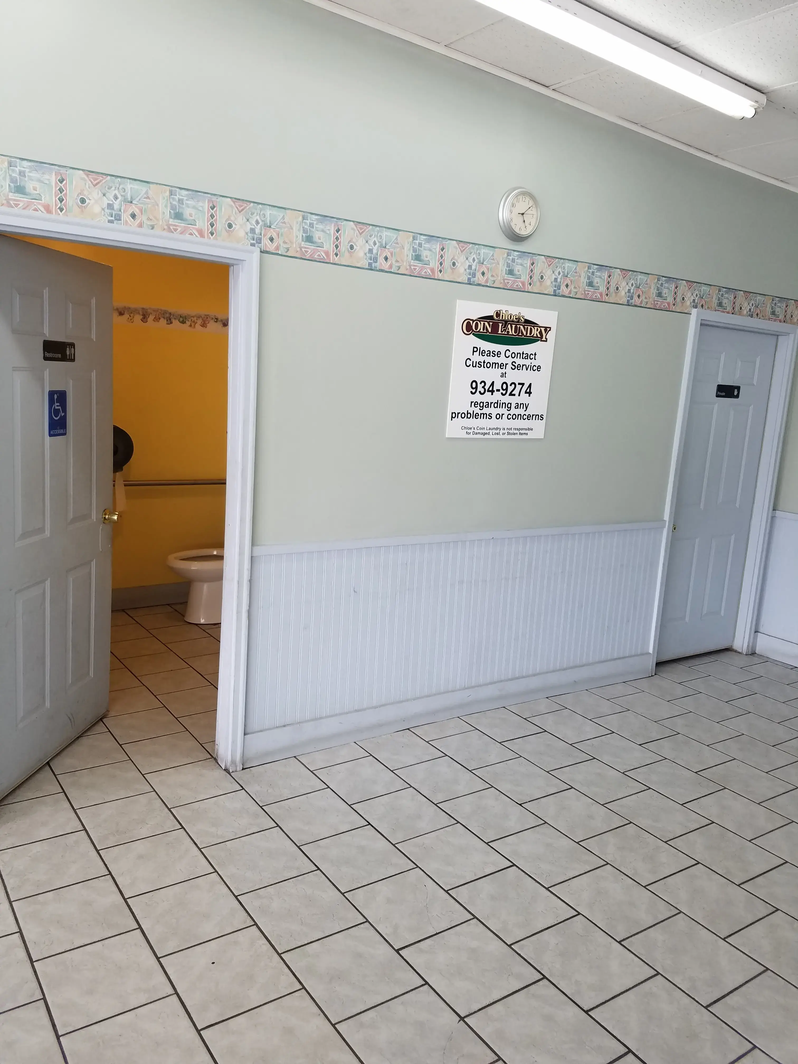 Chloe's Coin Laundry thumbnail 5