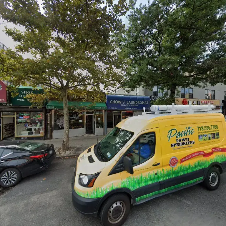 Chow's Laundromat thumbnail 14