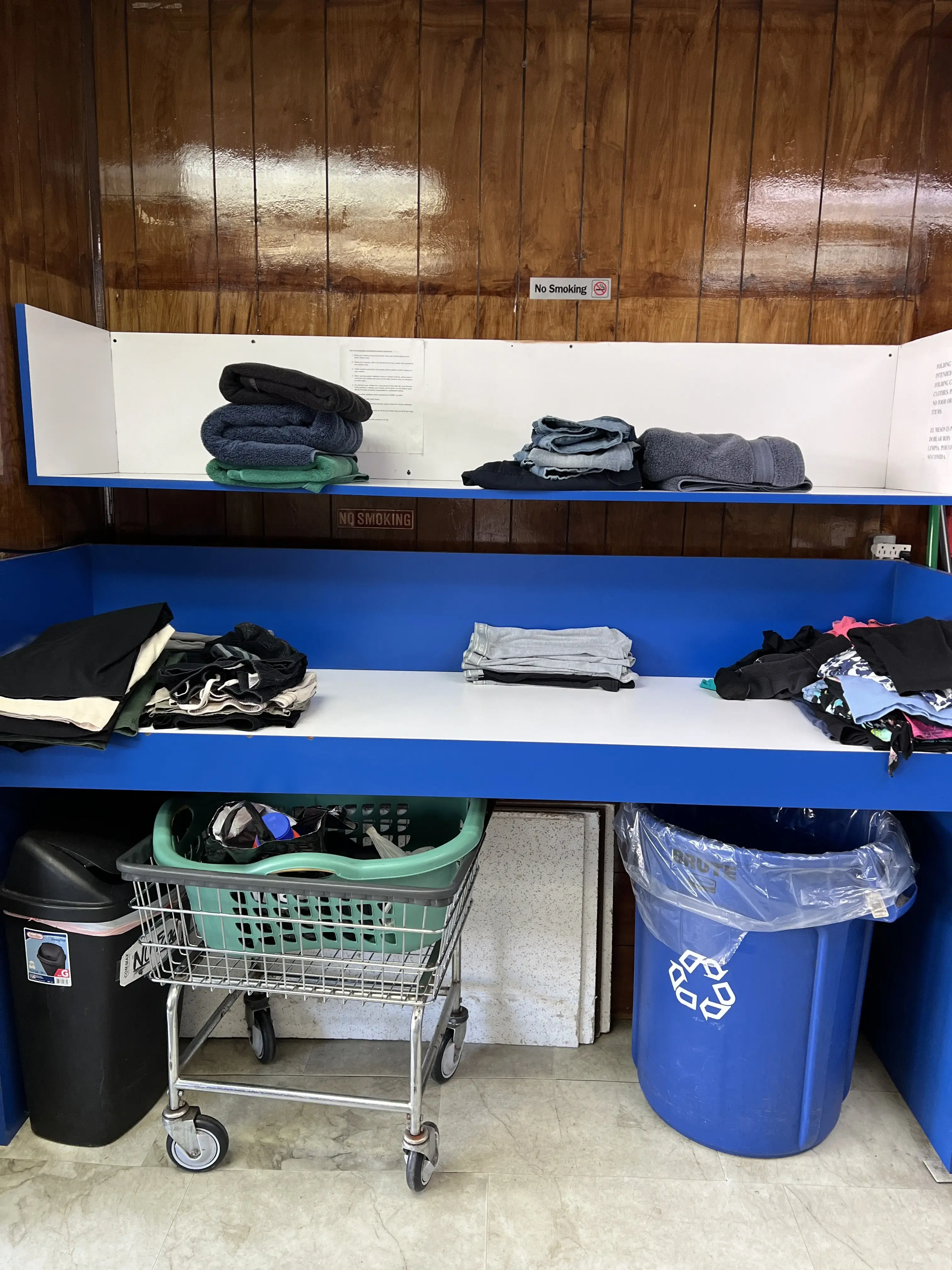 Chow's Laundromat thumbnail 6