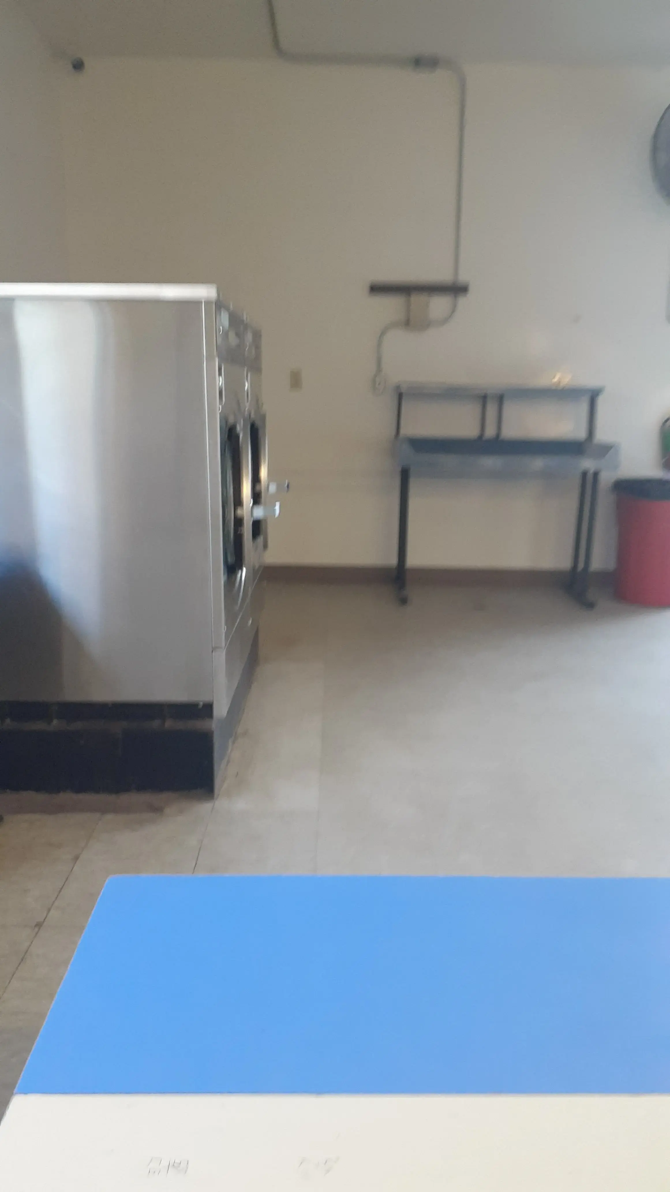 Chris' Laundry Service - Image 12