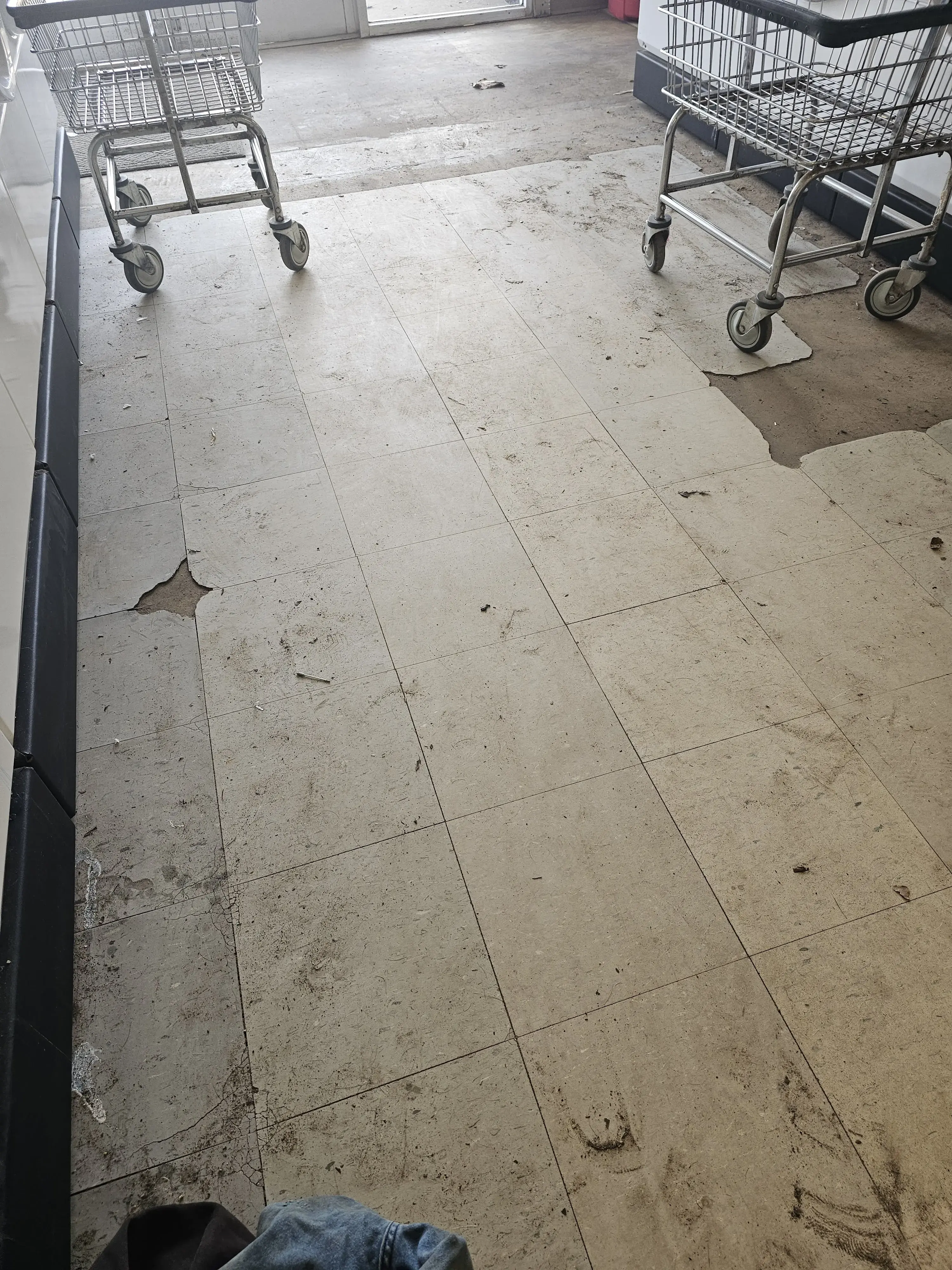 Chris' Laundry Service - Image 10