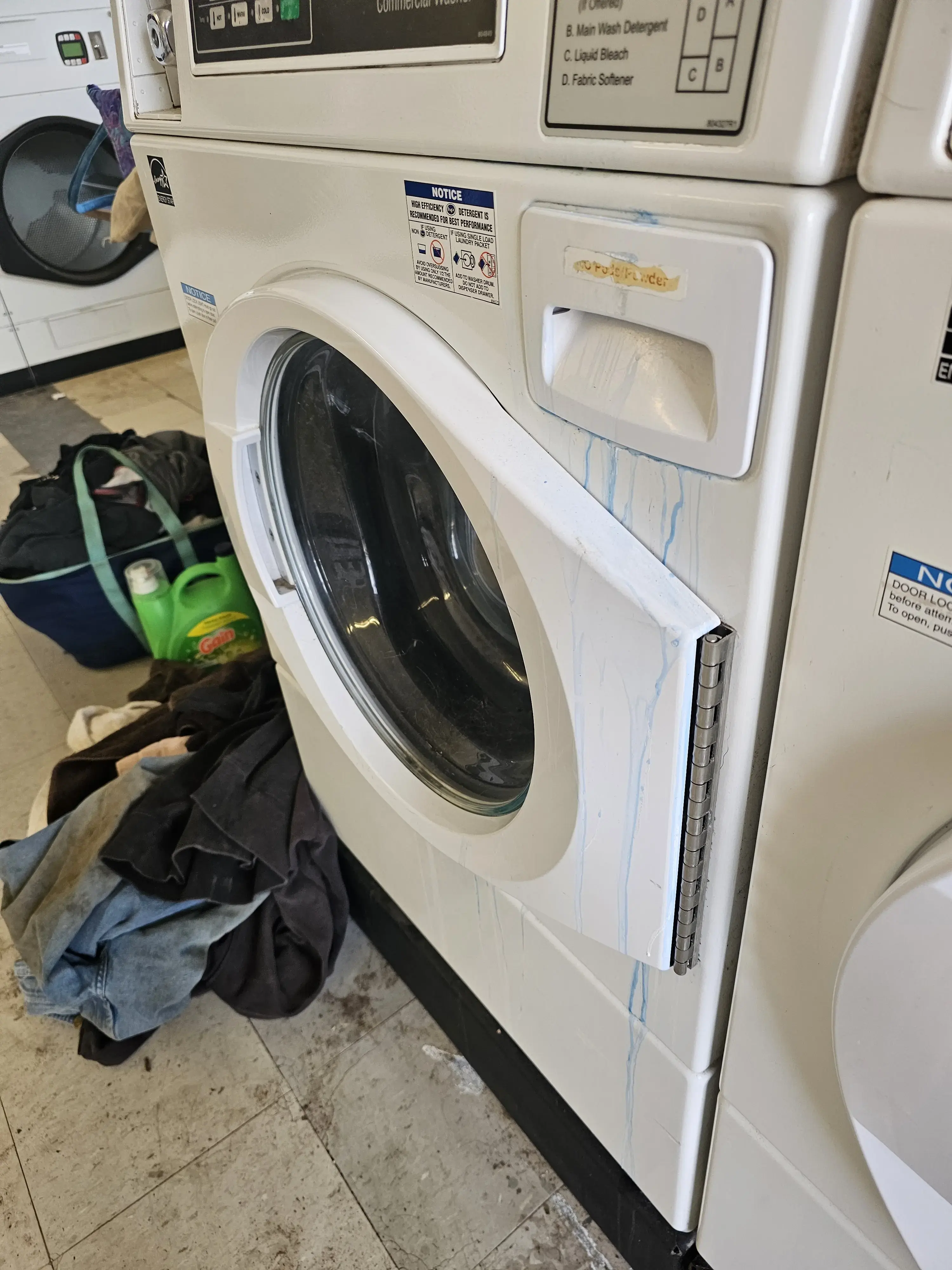 Chris' Laundry Service thumbnail 16