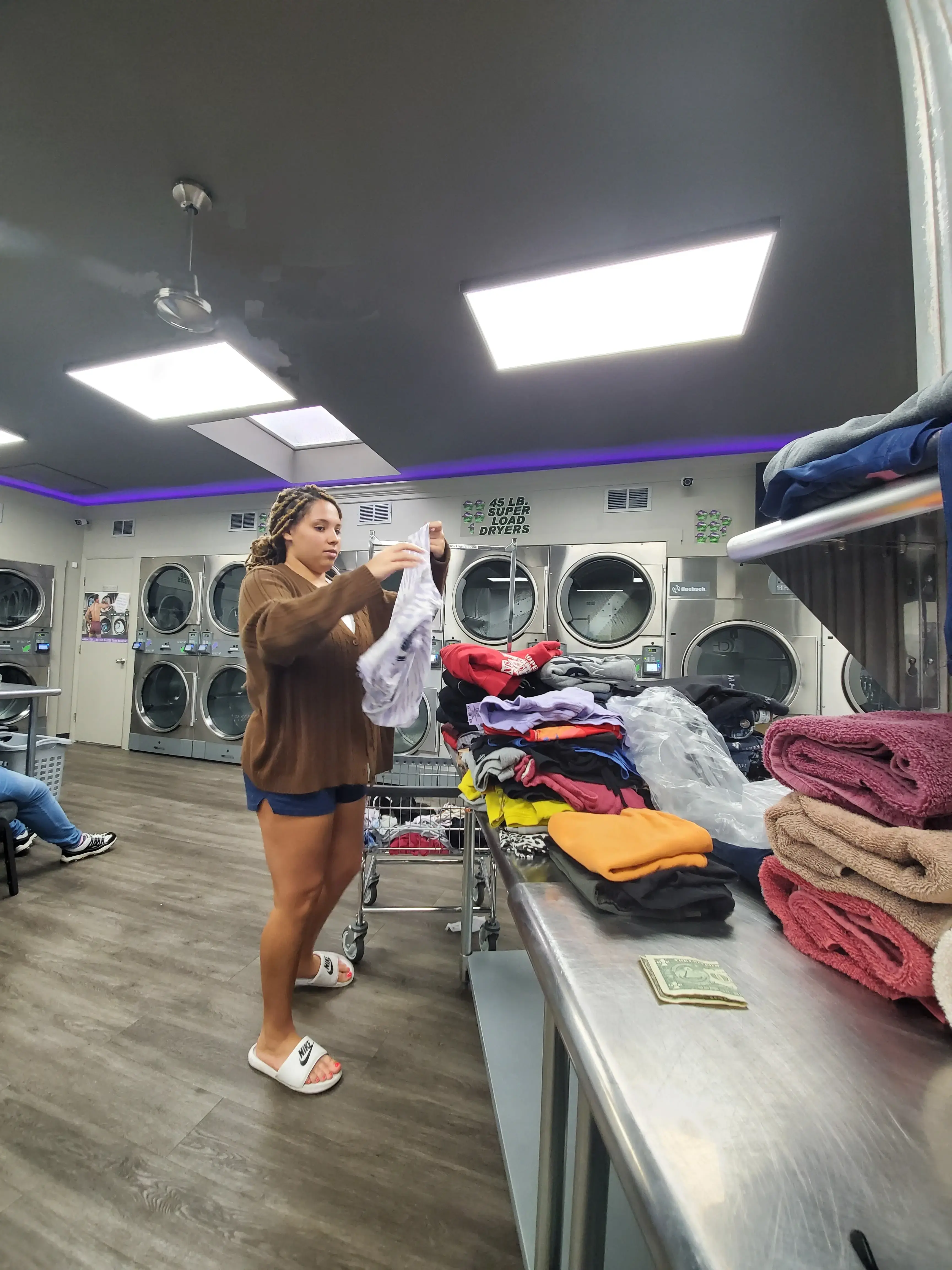Chrisclean Laundry thumbnail 12