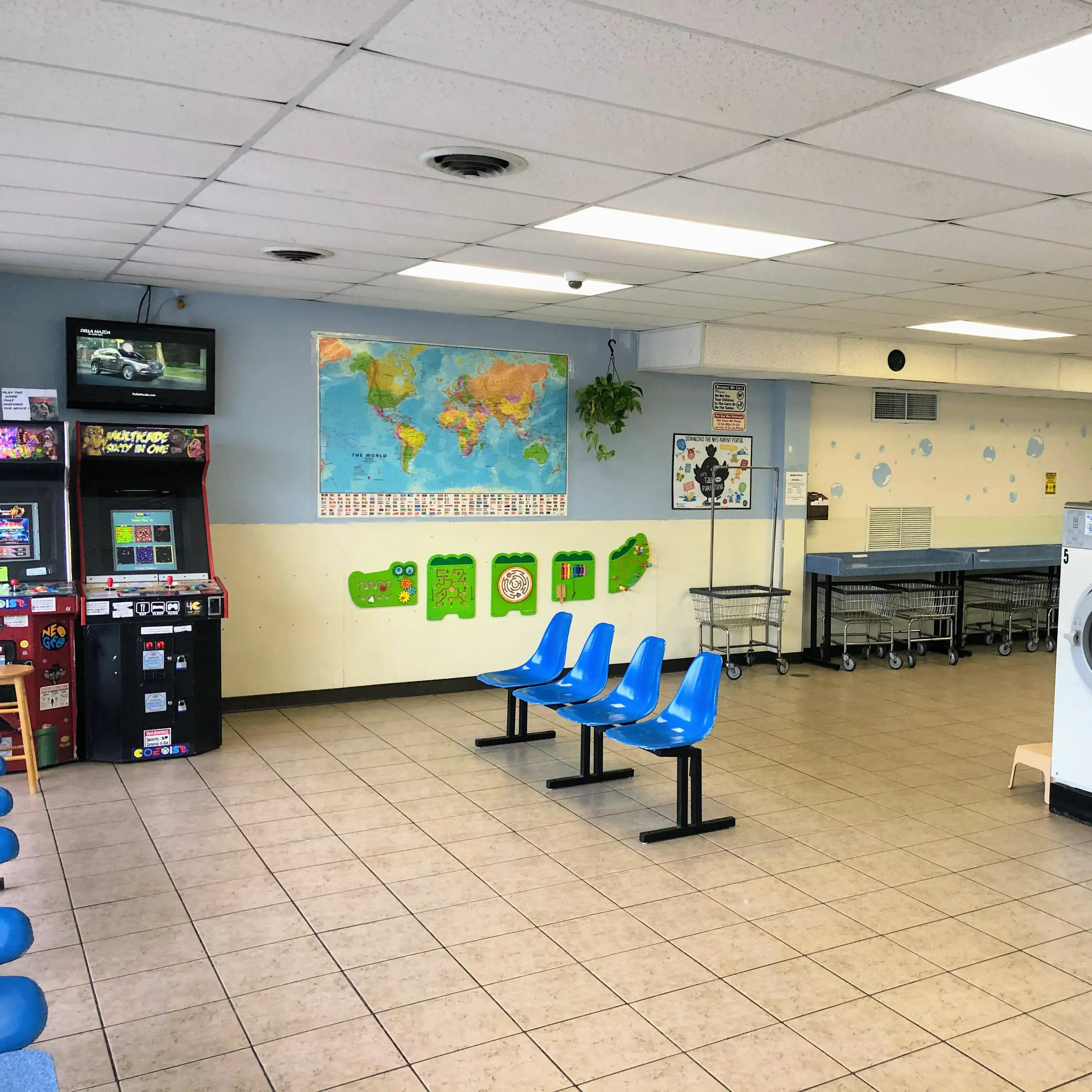 Chrisler Laundromat - Image 2
