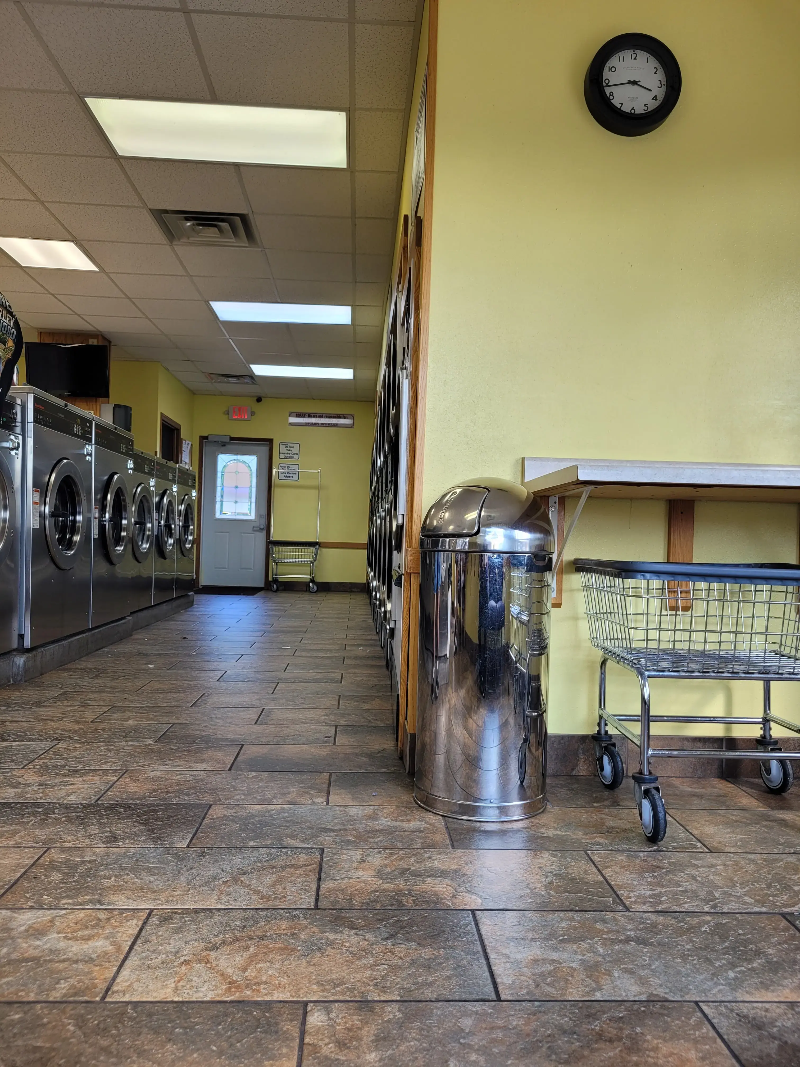 Church Street Laundromat - Image 5