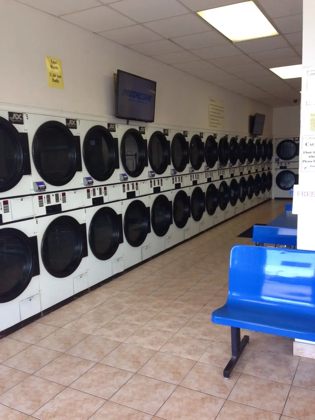 City Bubbles Laundry - Image 20