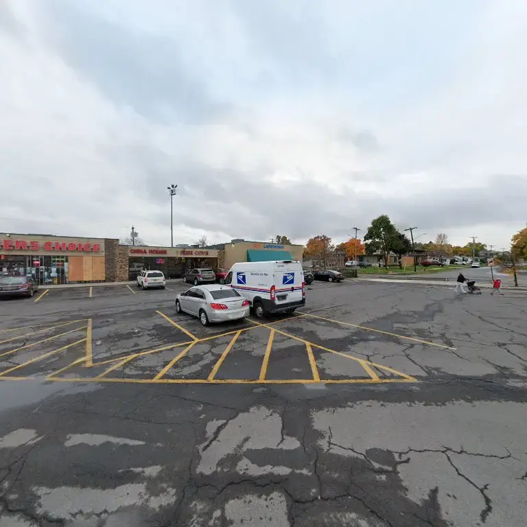 City laundromat thumbnail 2