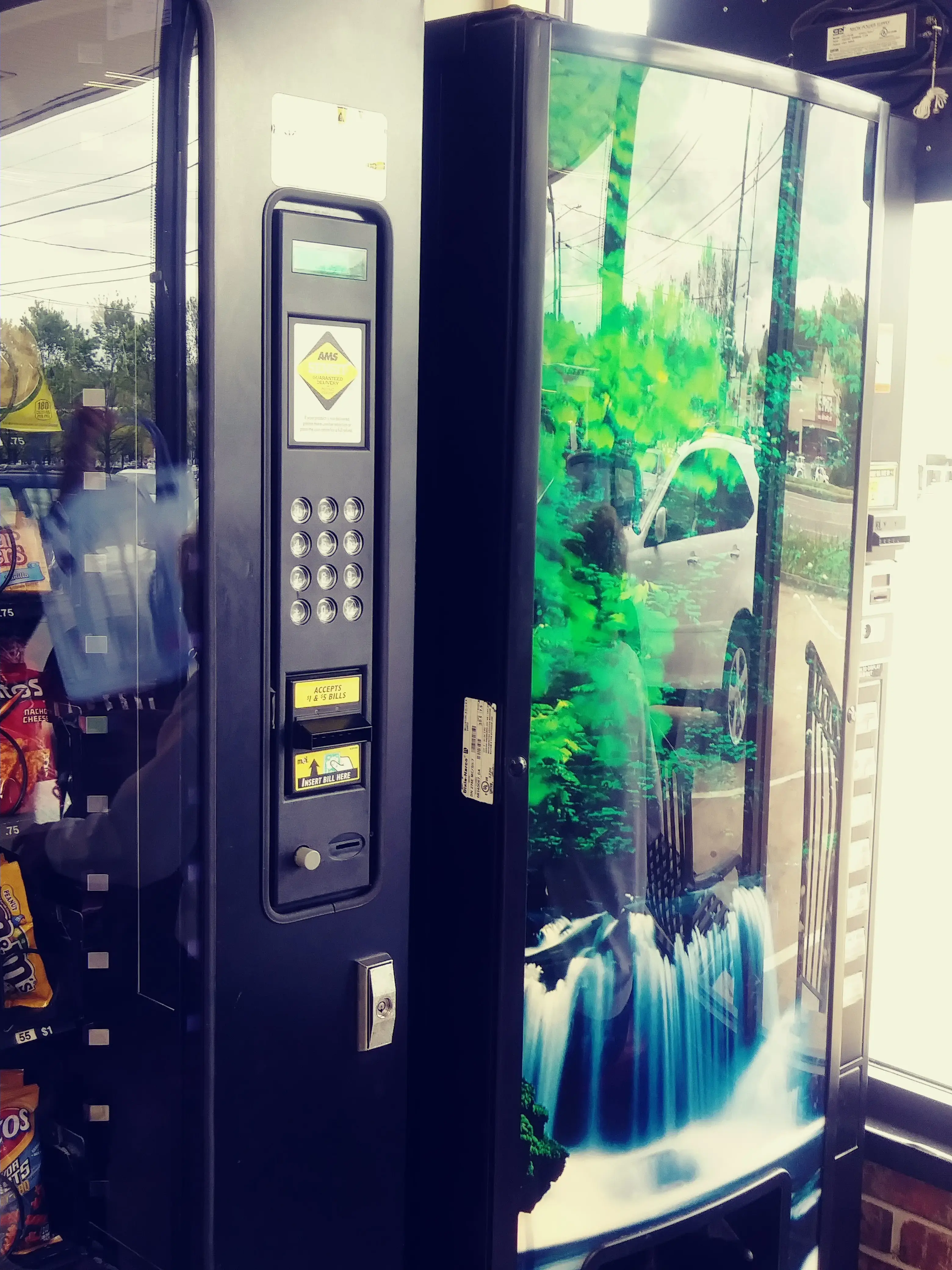 City Laundry thumbnail 3