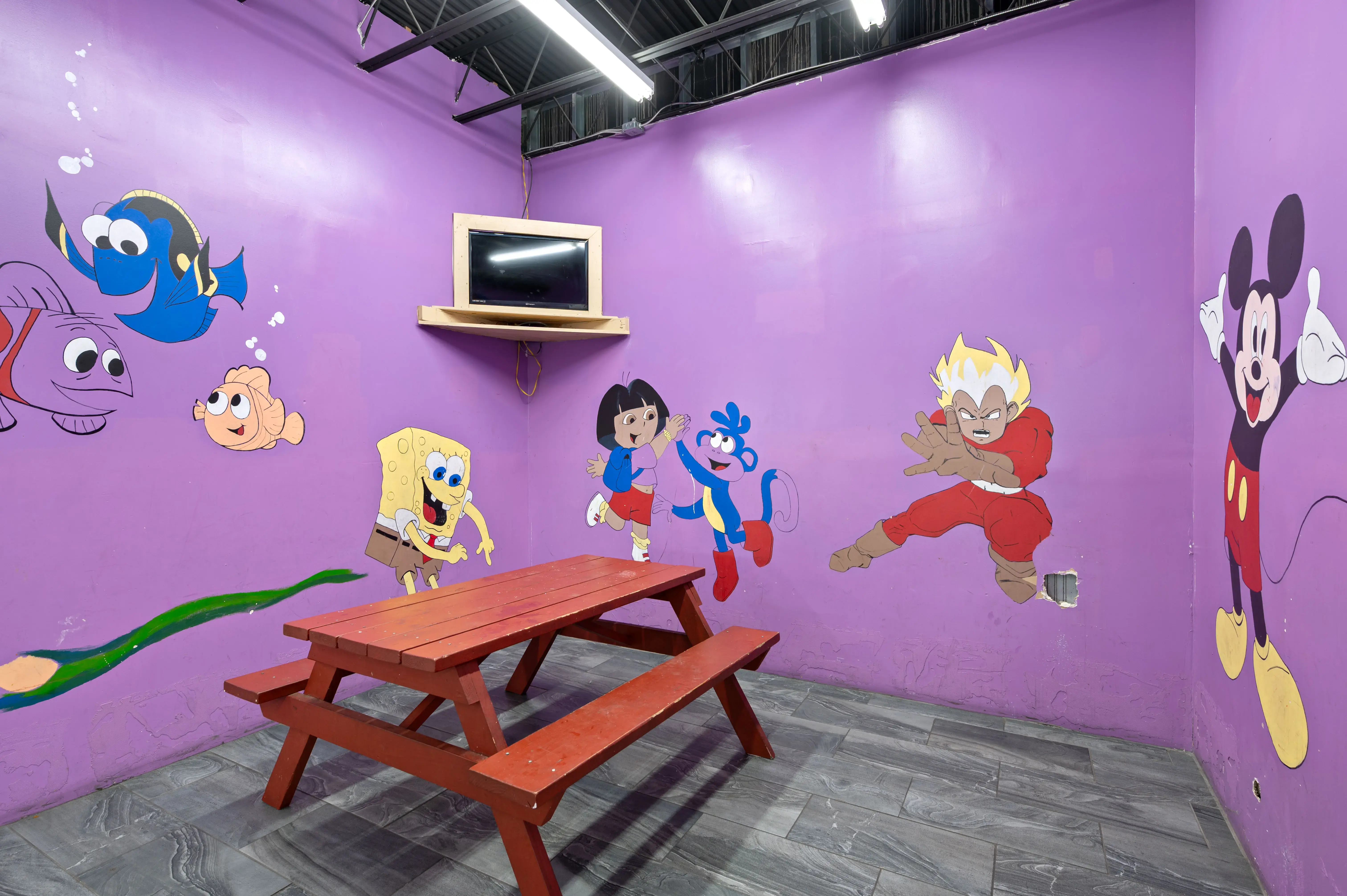 City Limits 24 Hour Laundry thumbnail 5