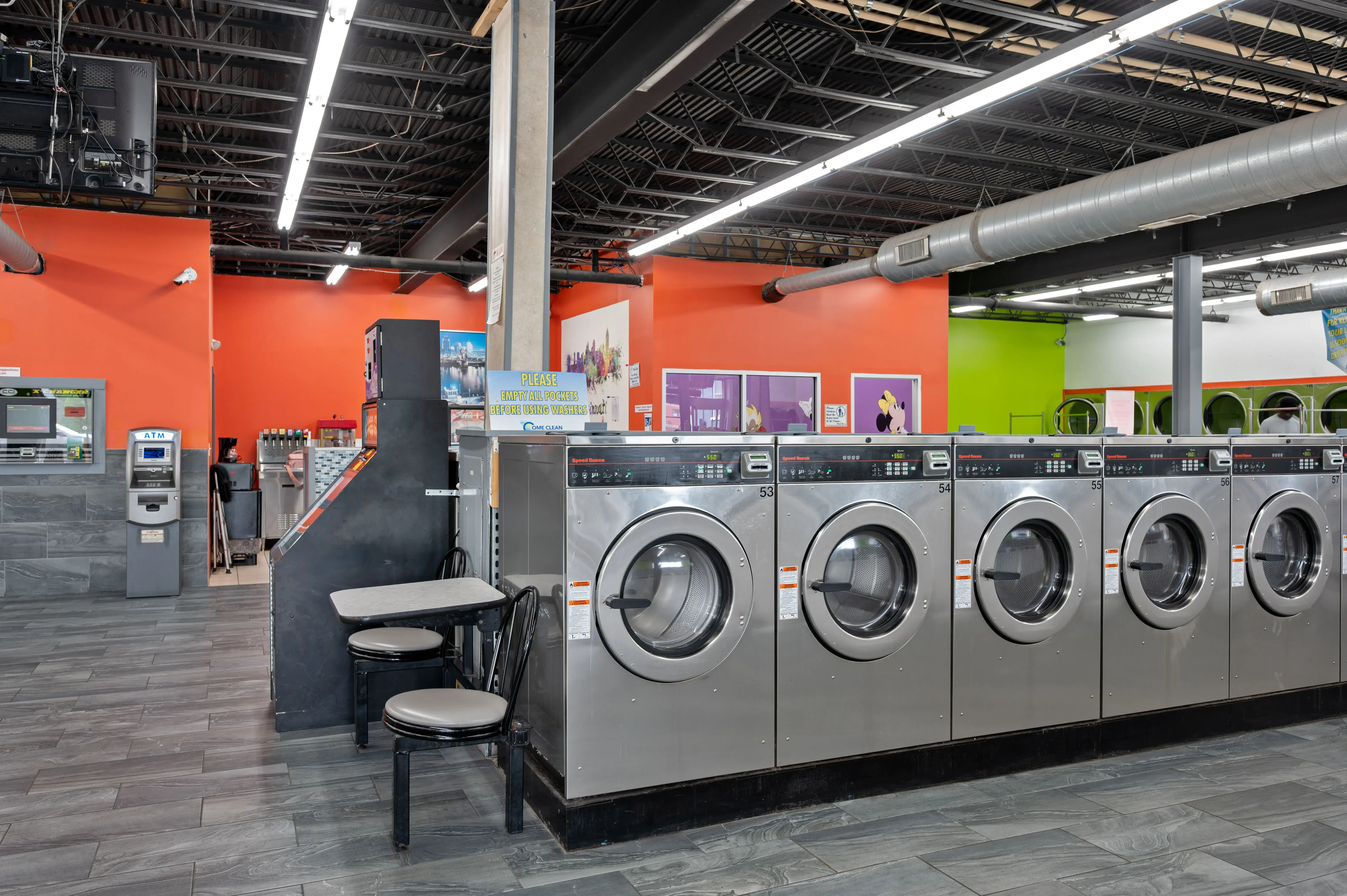 City Limits 24 Hour Laundry - Image 18