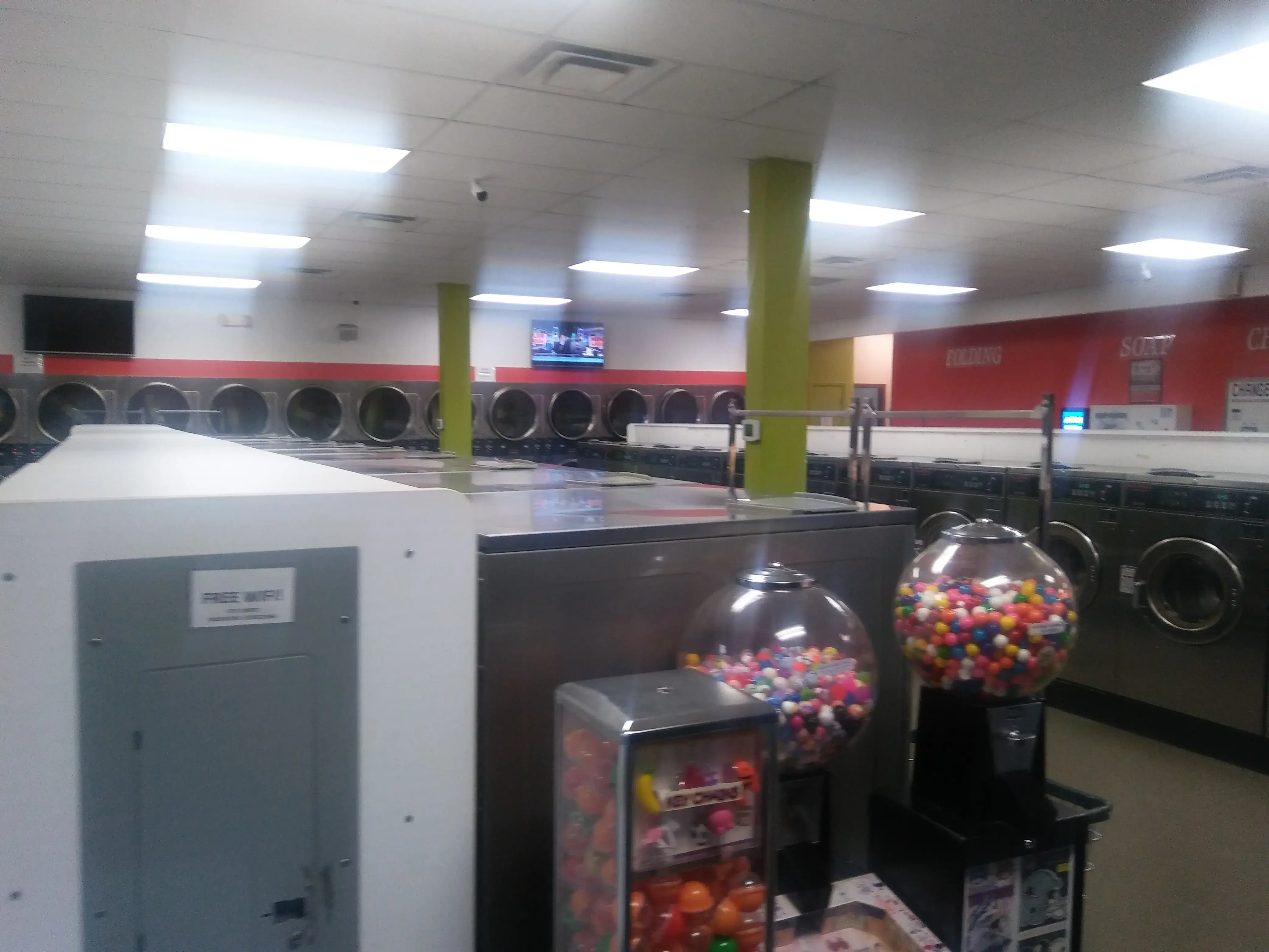 City Limits Laundry and Tan - Image 7